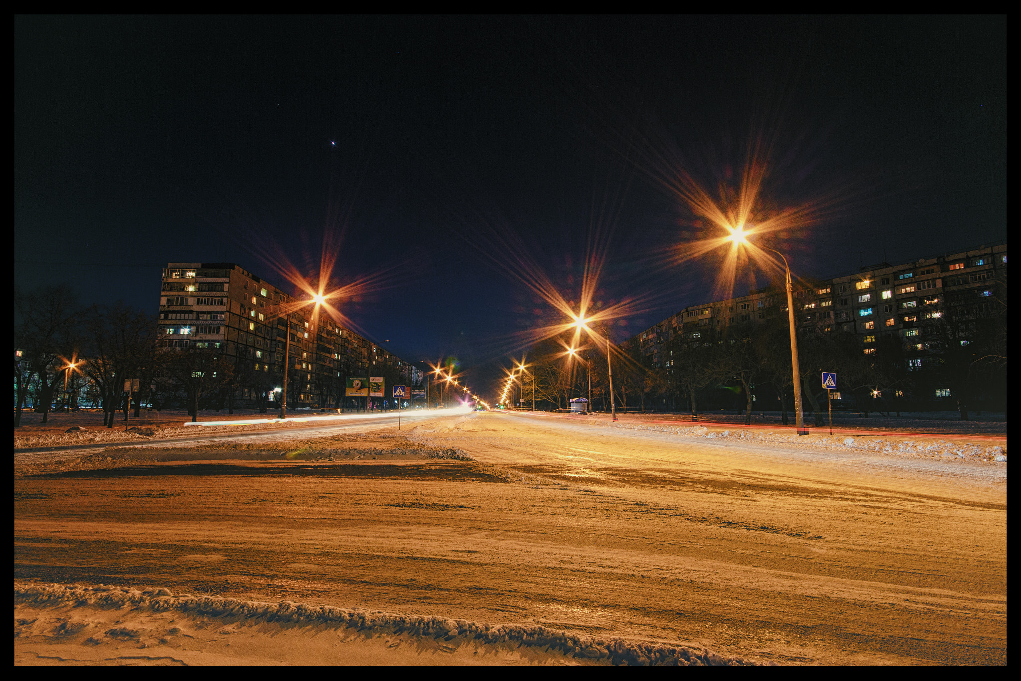 Canon EOS 650D (EOS Rebel T4i / EOS Kiss X6i) + Sigma 10-20mm F4-5.6 EX DC HSM sample photo. Zaporozhye winter night #4 photography