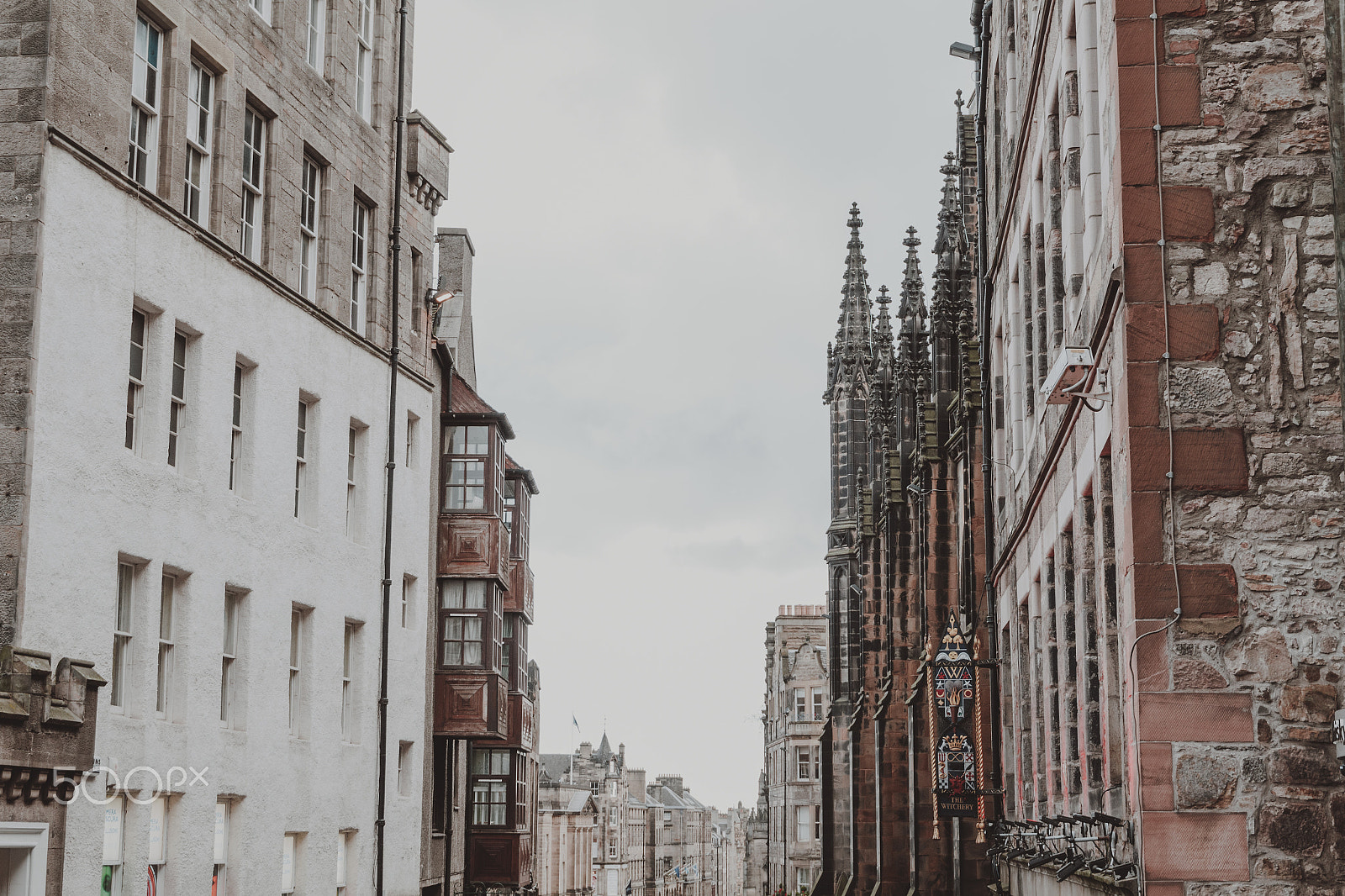 Canon EOS 650D (EOS Rebel T4i / EOS Kiss X6i) + Canon EF 24-105mm F3.5-5.6 IS STM sample photo. Line in the stones | edinburgh photography