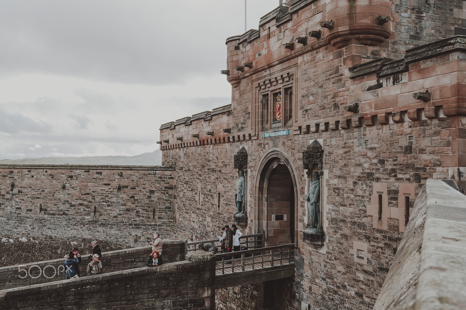 Canon EOS 650D (EOS Rebel T4i / EOS Kiss X6i) sample photo. Storm the gates | edinburgh castle photography