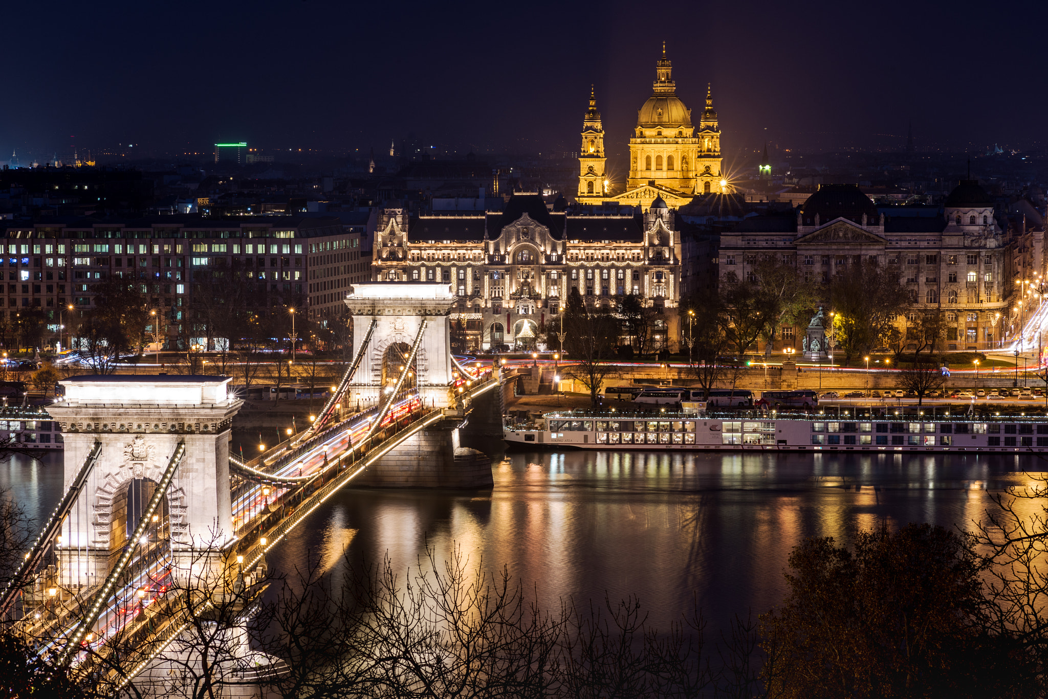 Nikon D800 + Tokina AT-X Pro 100mm F2.8 Macro sample photo. Budapest at night #3 photography