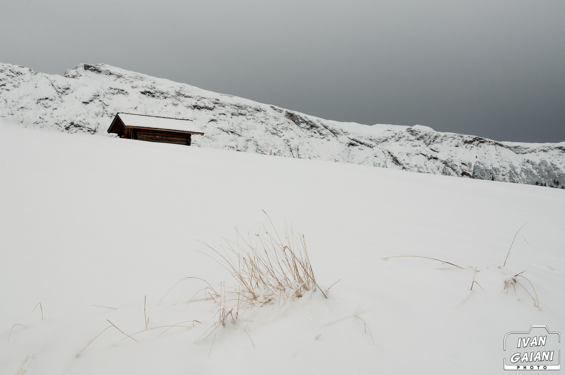 Nikon D90 + Nikon AF-S Nikkor 200-400mm F4G ED-IF VR sample photo. Snowy alp #1 photography