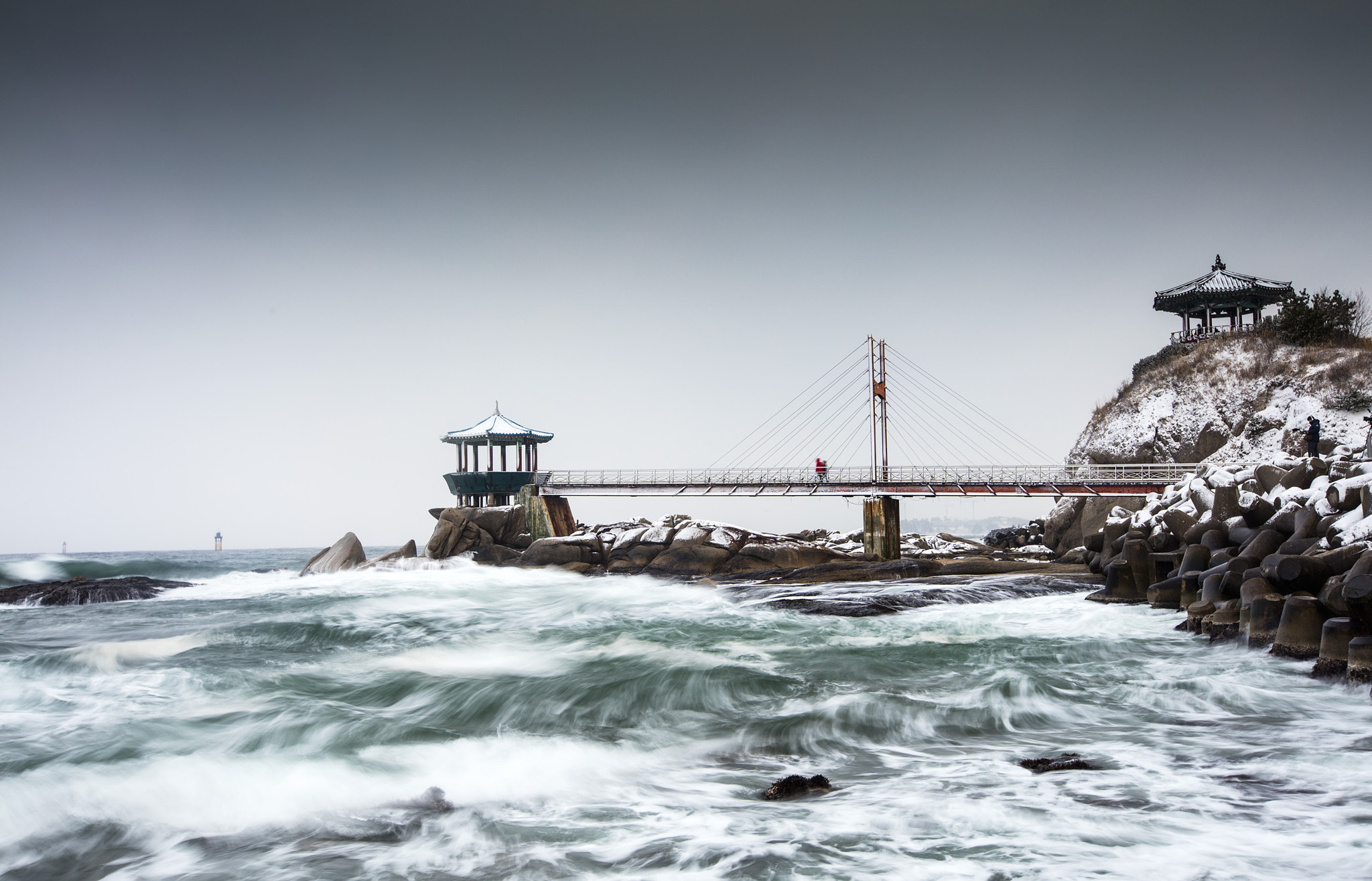 Canon EF 16-35mm F2.8L II USM sample photo. The painted sea photography