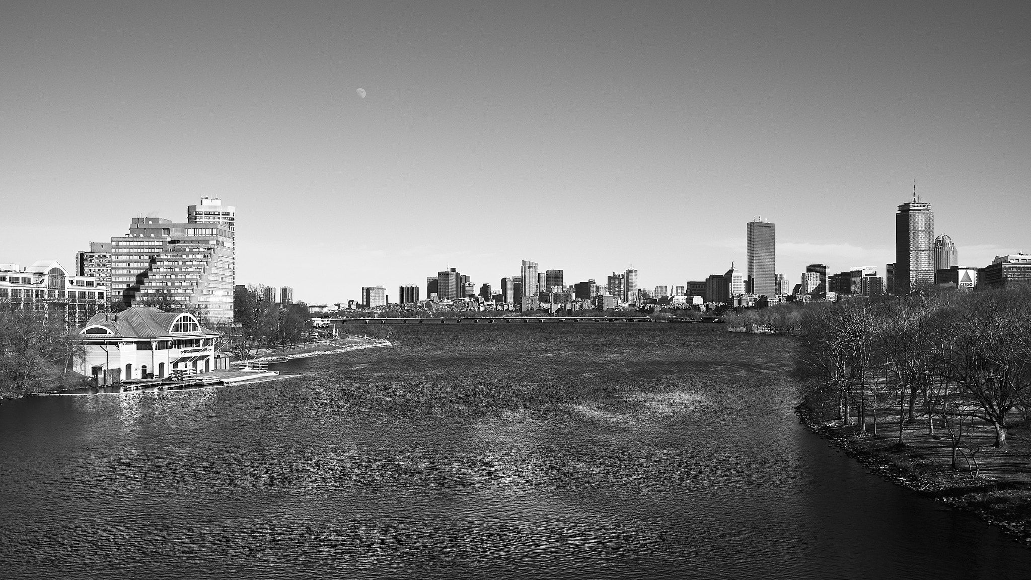 LUMIX G 20/F1.7 II sample photo. Moon & blast photography