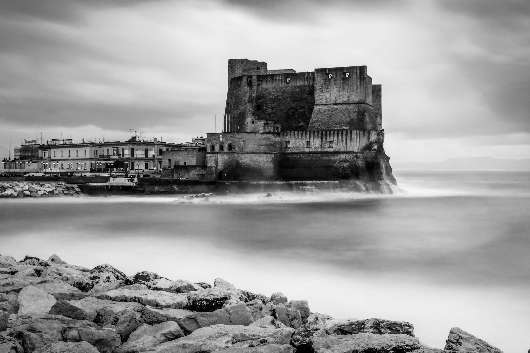 Fujifilm X-Pro2 + Fujifilm XF 16-55mm F2.8 R LM WR sample photo. Castel dell ovo photography