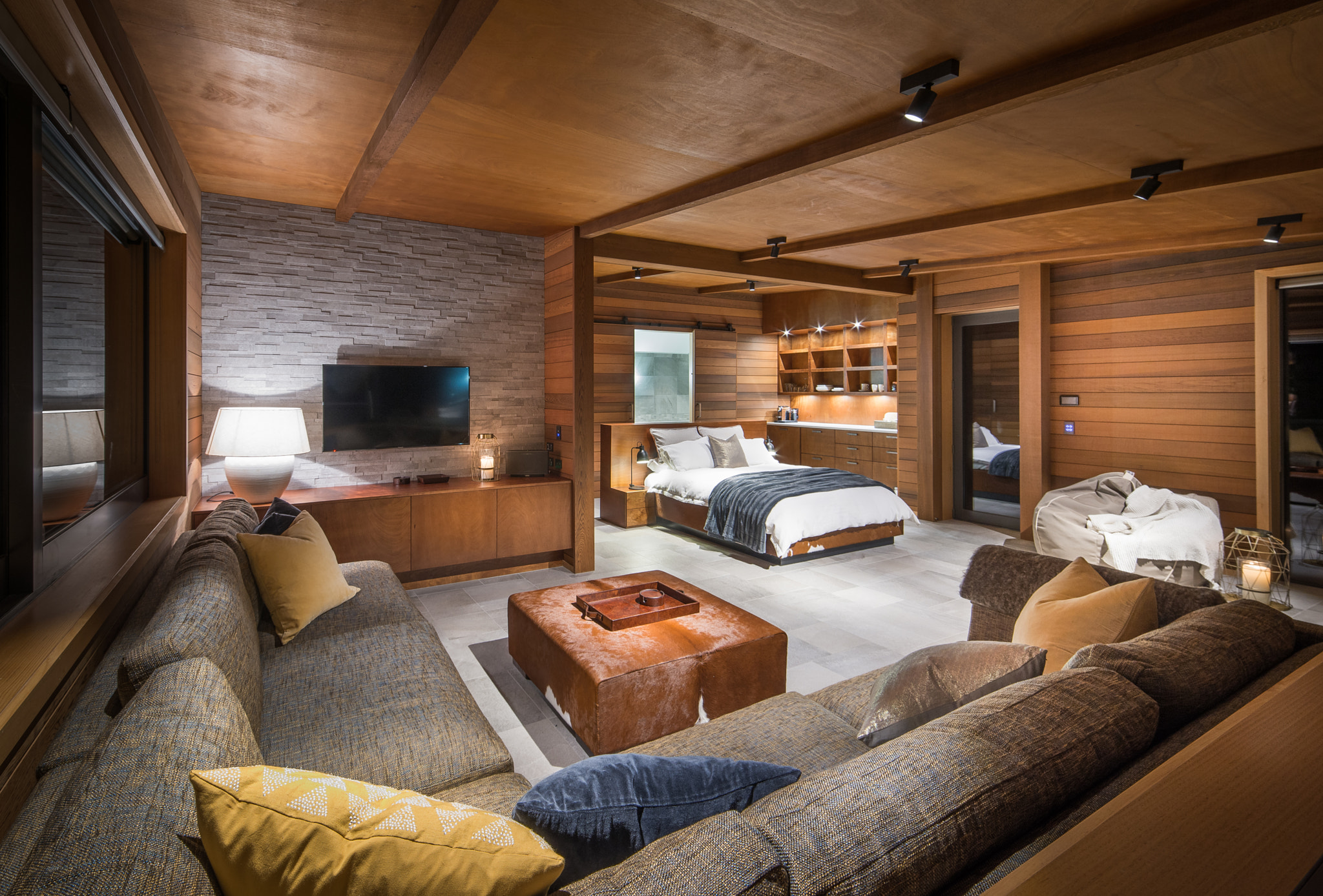 Samyang 14mm F2.8 ED AS IF UMC sample photo. Cosy interior photography