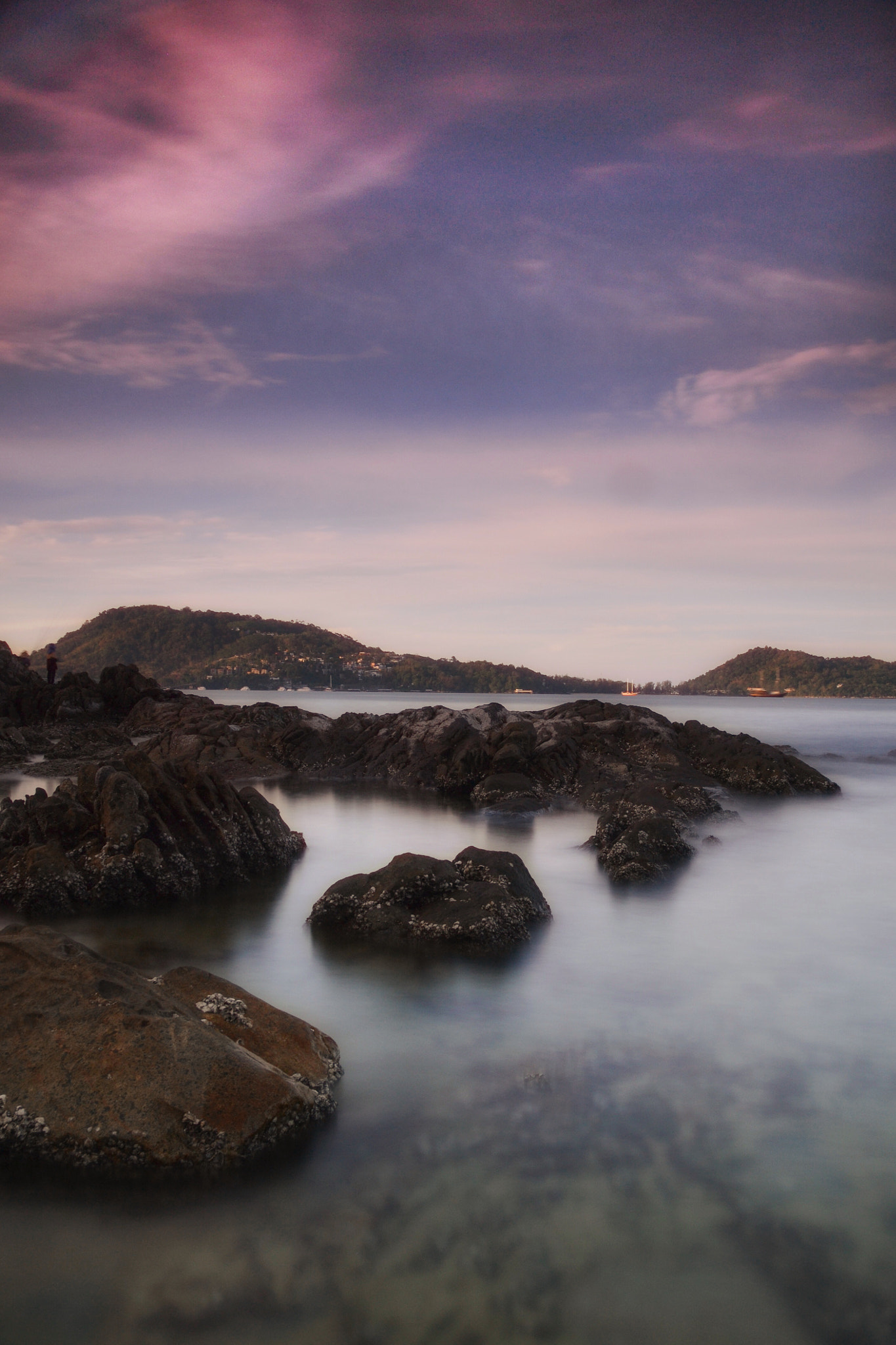 Nikon D3100 + Tamron 18-200mm F3.5-6.3 Di II VC sample photo. Long exposure - patong , phuket , thailand photography