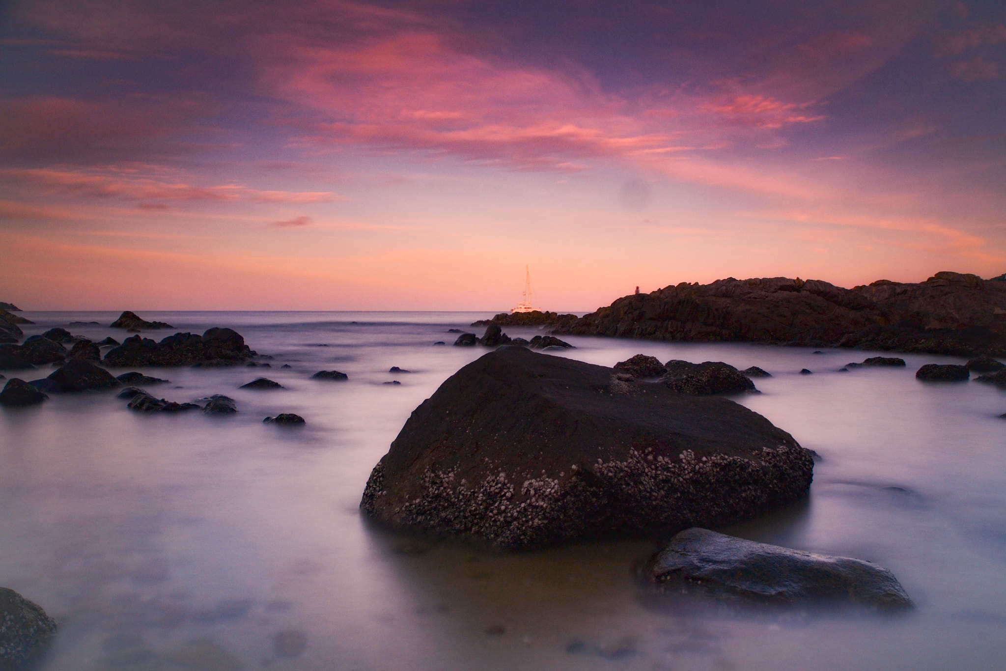 Tamron 18-200mm F3.5-6.3 Di II VC sample photo. Pink sky photography