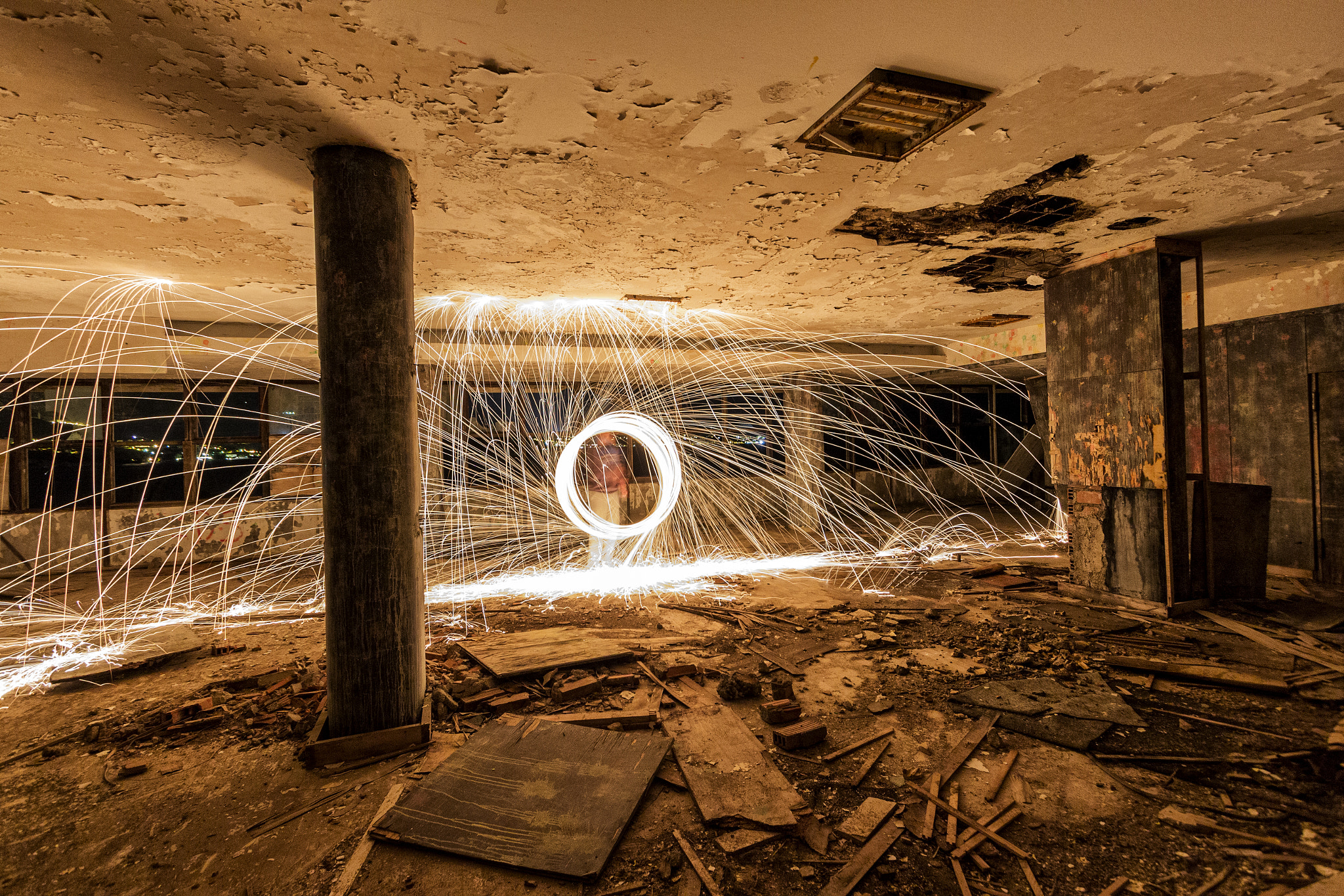 Canon EF-S 10-22mm F3.5-4.5 USM sample photo. Steel wool photography