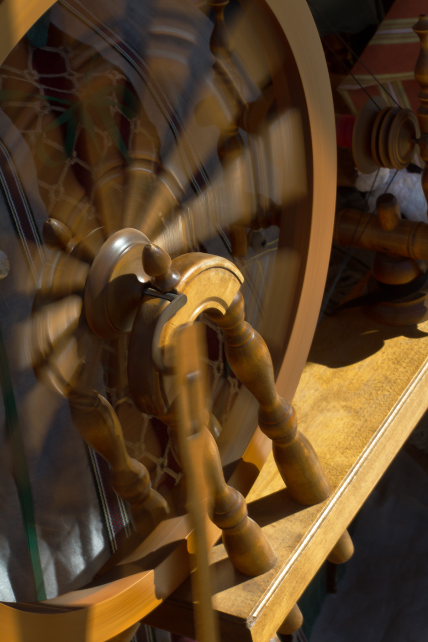 Canon EF 75-300mm F4.0-5.6 IS USM sample photo. Let the spinning wheel spin photography