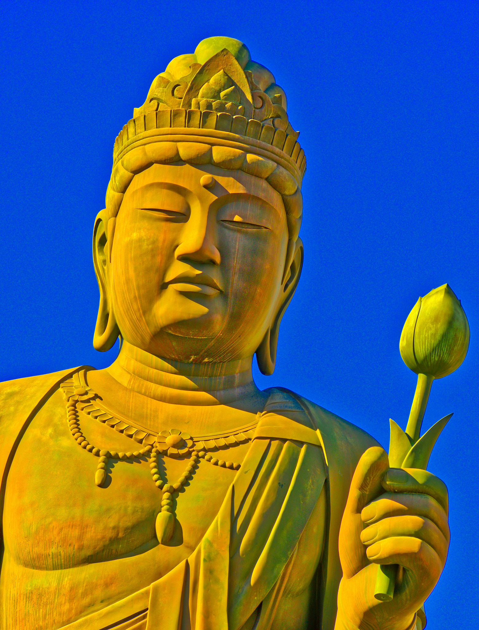 Olympus OM-D E-M1 sample photo. Blue sky buddha photography