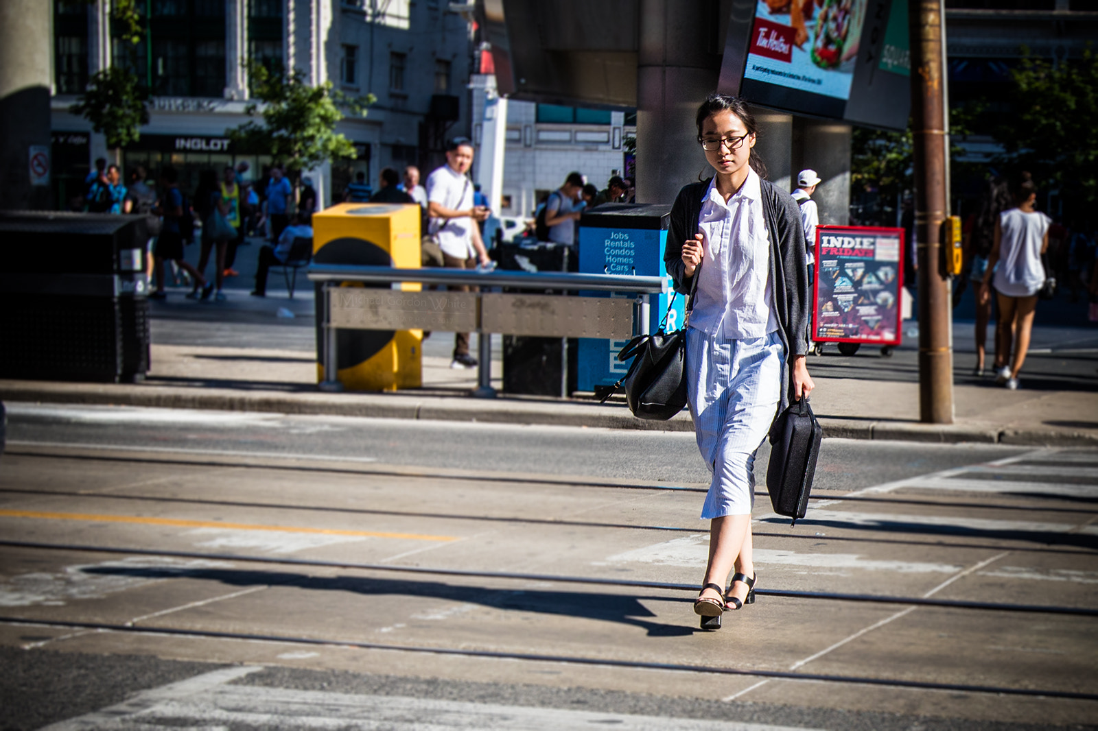 Canon EF 16-35mm F2.8L USM sample photo. Tired, and going home... photography