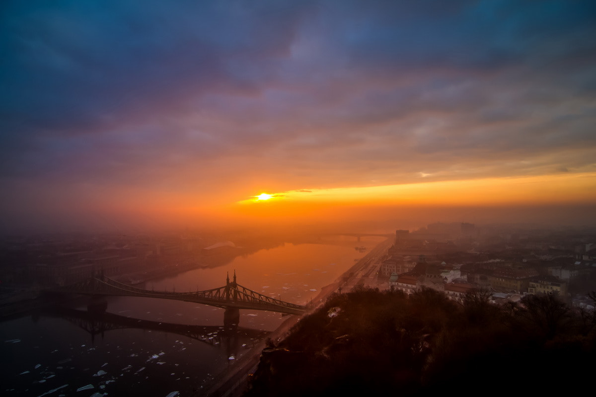 Tokina AT-X Pro 12-24mm F4 (IF) DX sample photo. Sun photography