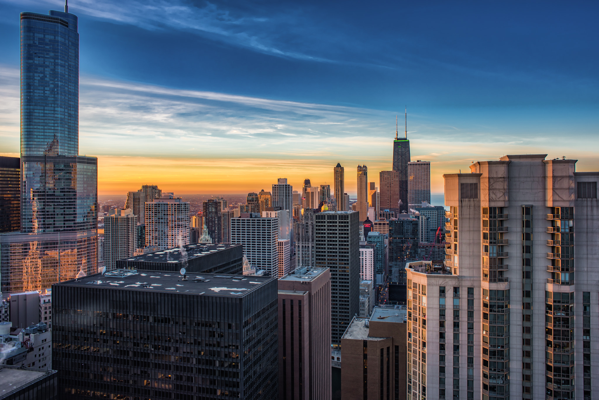 Nikon D810 + Nikon AF Nikkor 24mm F2.8D sample photo. Chicago sunset photography