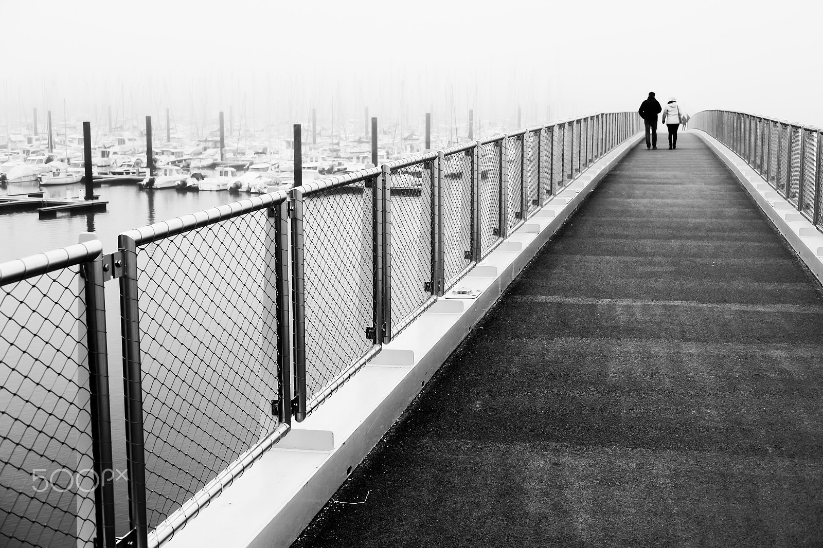 Fujifilm X-Pro1 + Fujifilm XF 35mm F2 R WR sample photo. Promenade sur la passerelle nelson mandela photography