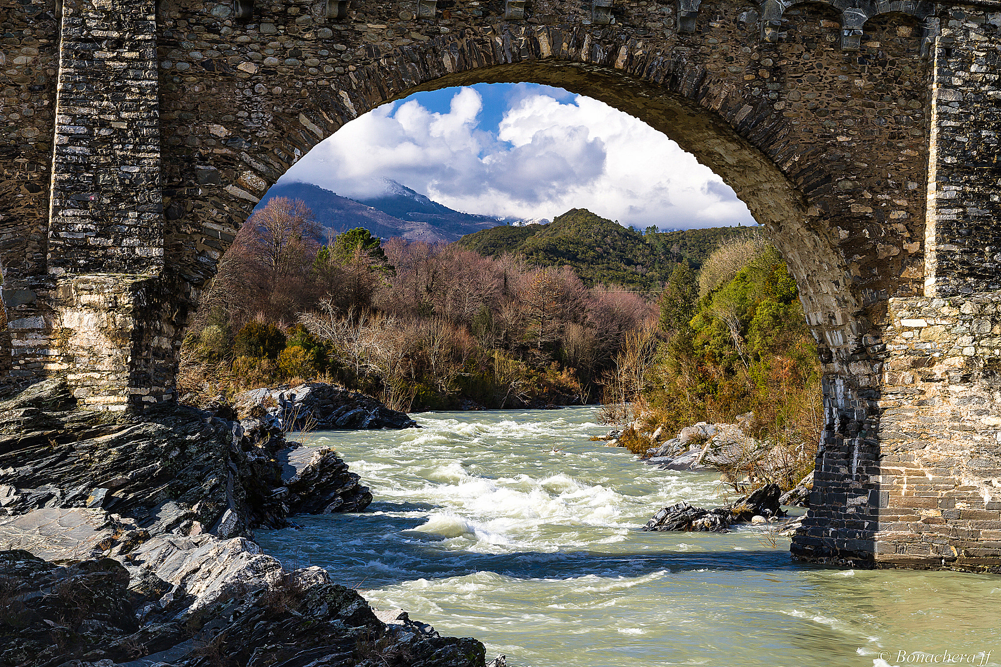 Sigma 17-70mm F2.8-4 DC Macro OS HSM sample photo. U tavignanu au pont d'altiani photography