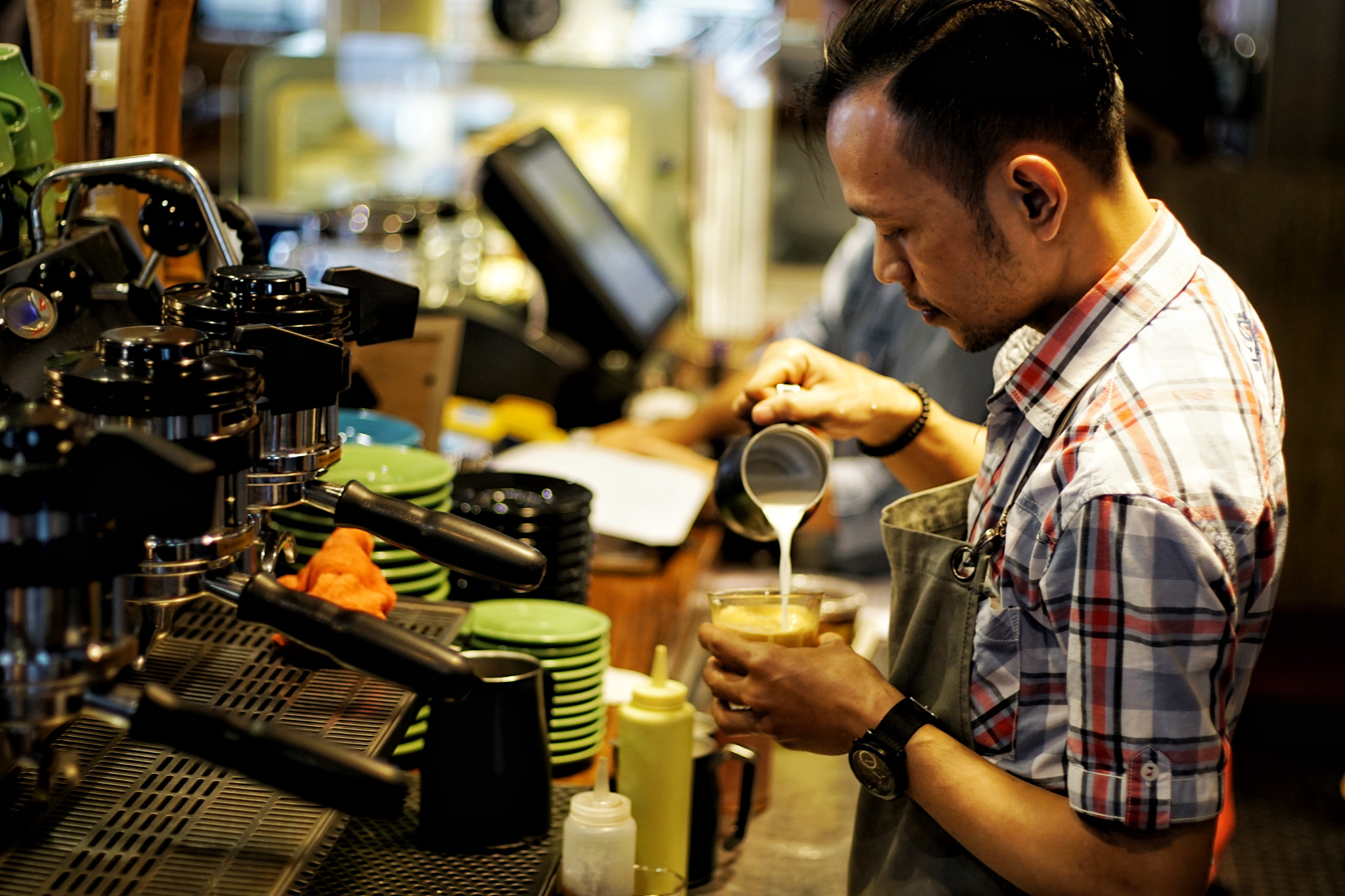 Sony a6000 + Sony DT 50mm F1.8 SAM sample photo. Barista in action☕️ photography