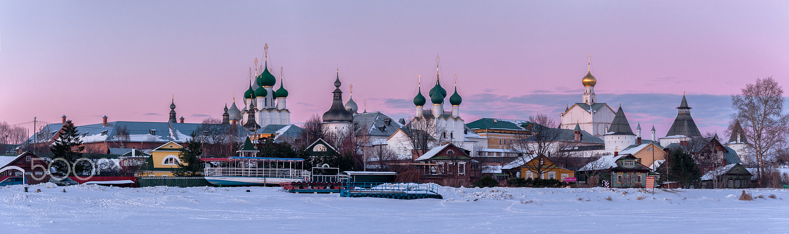 Nikon AF-S Nikkor 70-200mm F2.8G ED VR II sample photo. Rostov photography