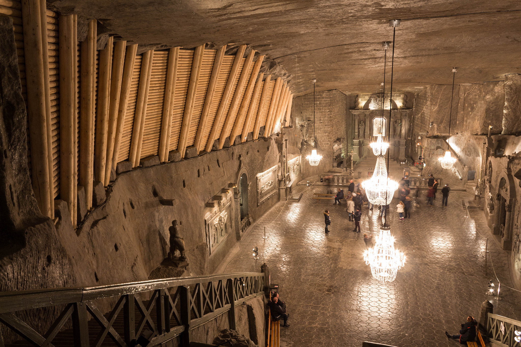 Canon EF-S 18-55mm F3.5-5.6 IS sample photo. Wieliczka salt mine #2 photography
