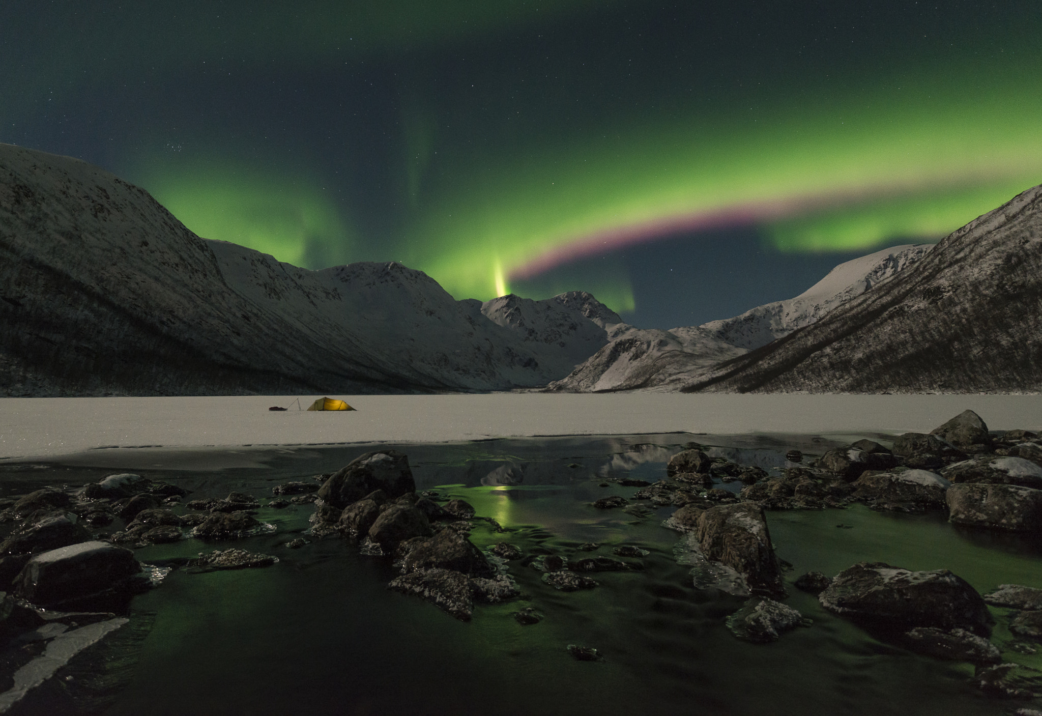 Nikon D800 sample photo. Camping under the northern lights photography