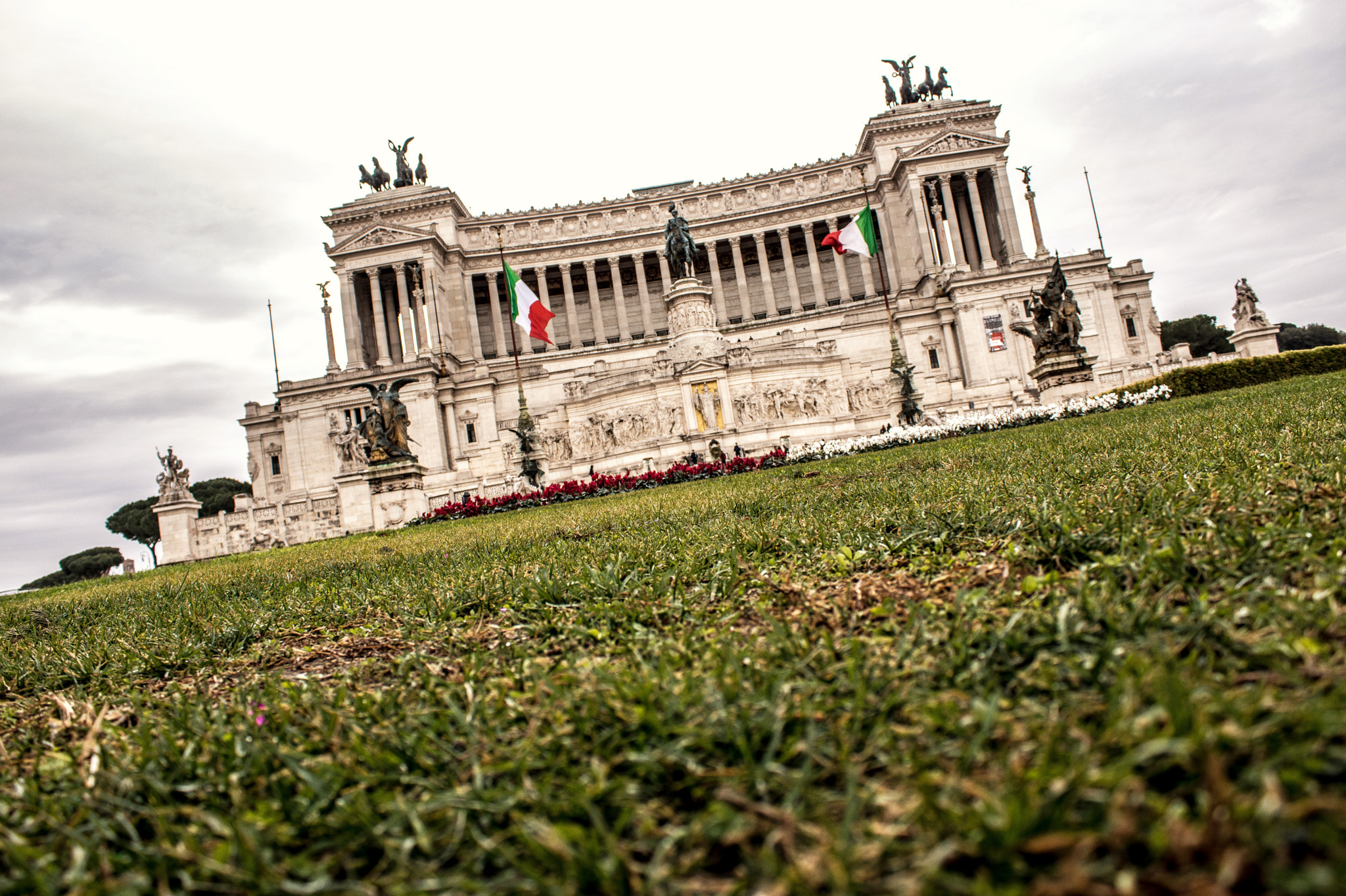 Canon EOS 750D (EOS Rebel T6i / EOS Kiss X8i) sample photo. Altare della patria photography