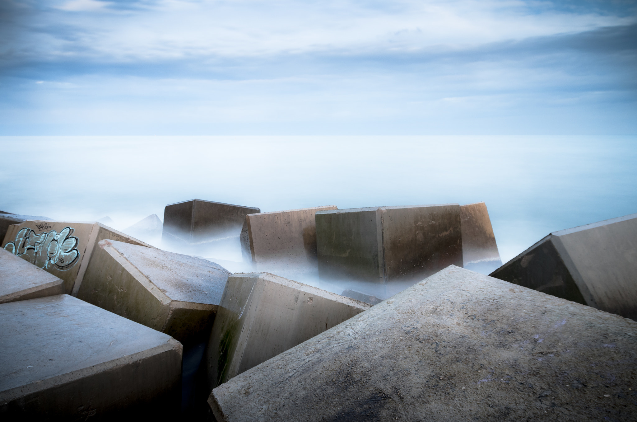 Pentax K-500 + Sigma 17-70mm F2.8-4 DC Macro HSM | C sample photo. Soft breakwater photography