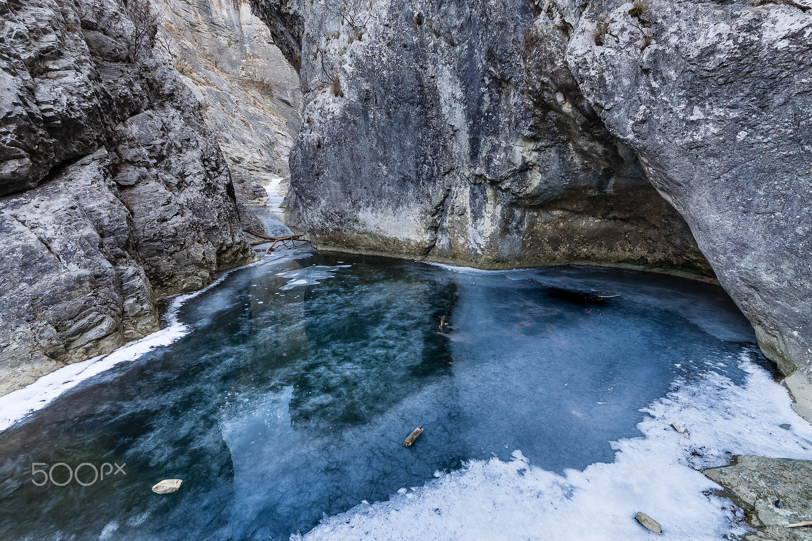 Sigma 8-16mm F4.5-5.6 DC HSM sample photo. All ice forms photography
