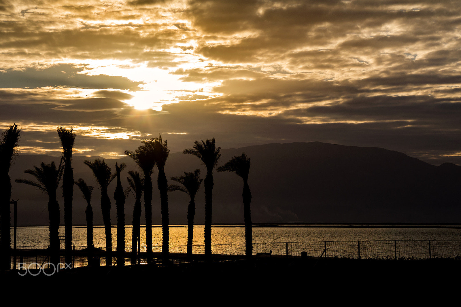 Canon EOS 100D (EOS Rebel SL1 / EOS Kiss X7) sample photo. Sunrise over dead sea beach photography