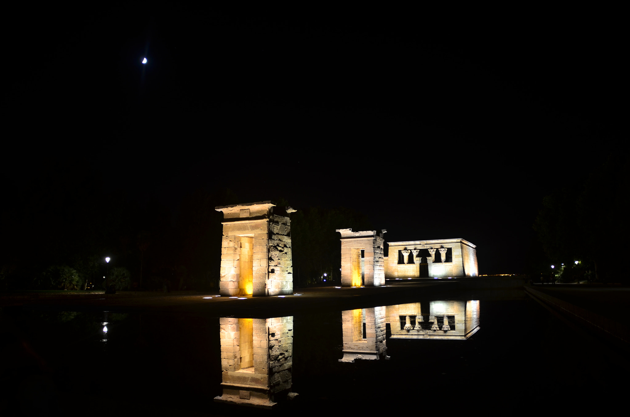 Sigma 18-200mm F3.5-6.3 II DC OS HSM sample photo. Debod de noche photography