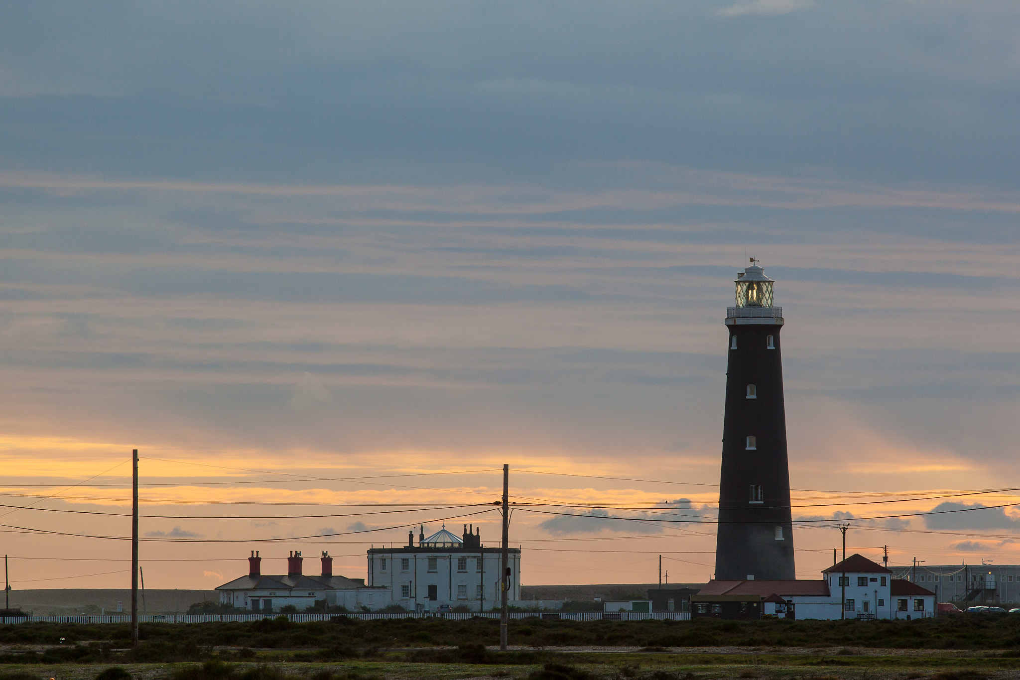Canon EF 300mm F4L IS USM sample photo. Old dunge lighthouse photography