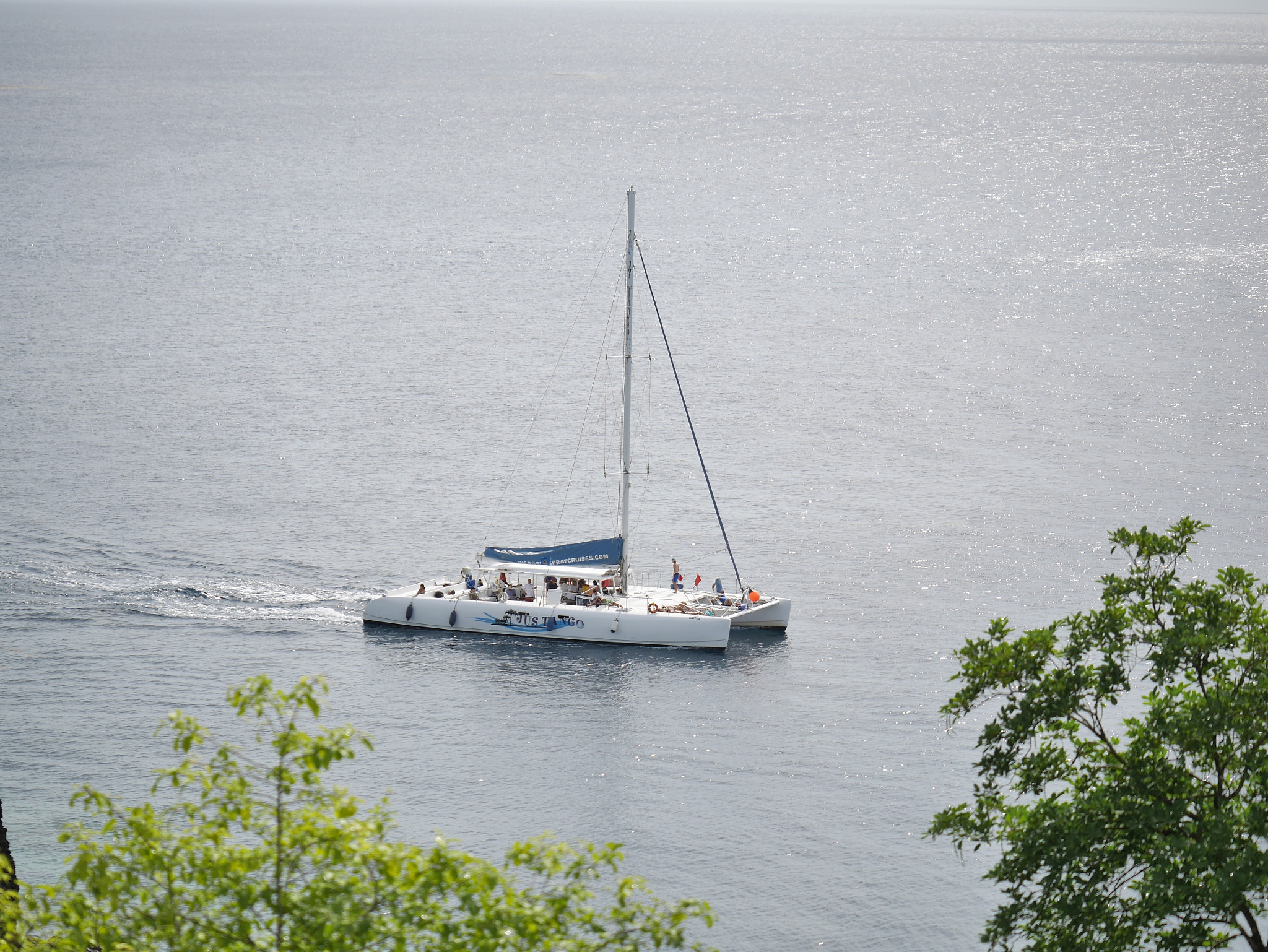 Panasonic Lumix G X Vario 35-100mm F2.8 OIS sample photo. Party boat photography