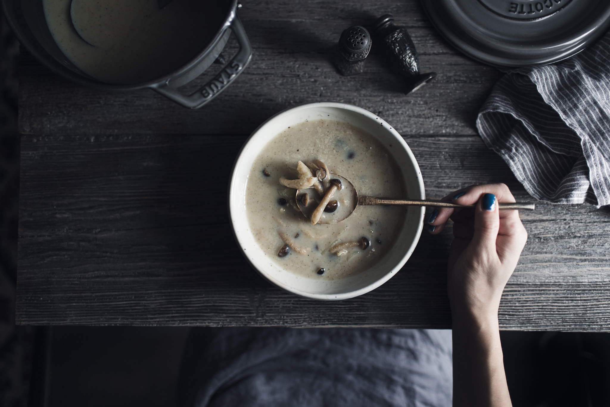 Nikon AF-S Nikkor 35mm F1.8G ED sample photo. Shimeji mushroom soup. photography