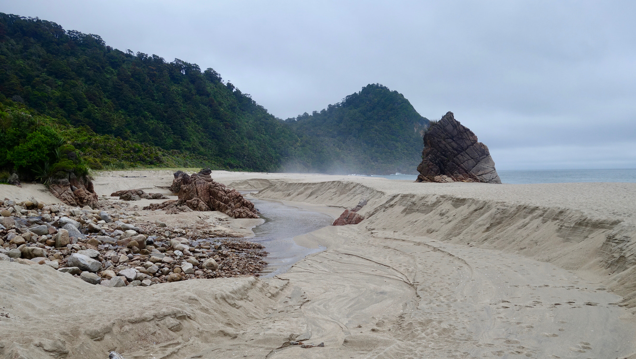 Sony 28-100mm F1.8-4.9 sample photo. On the heaphy track photography