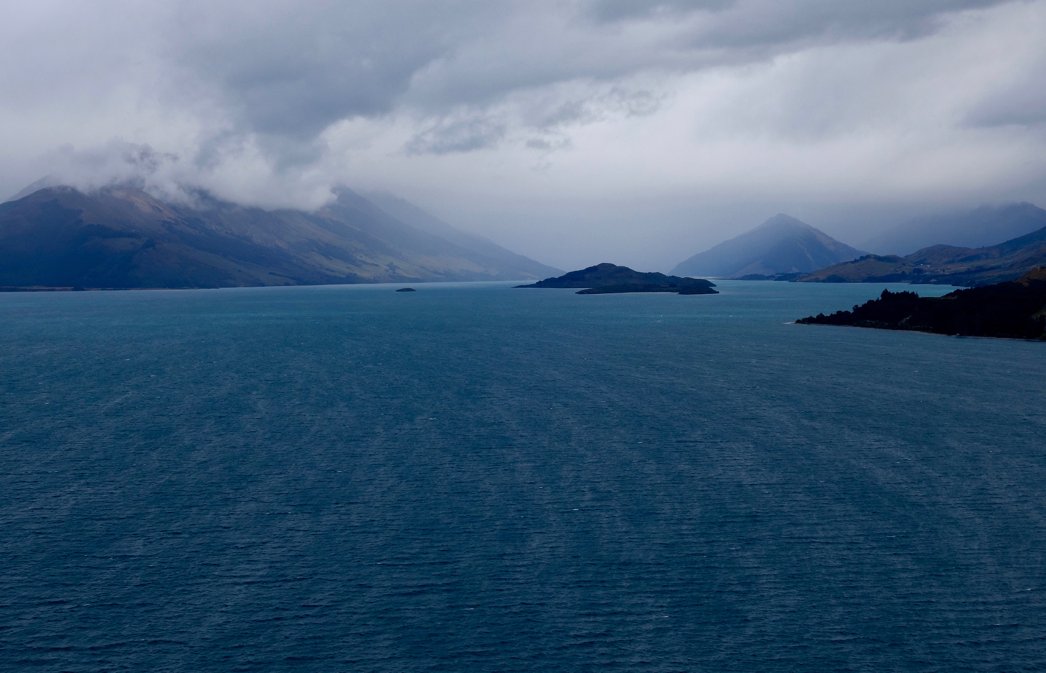 Sony Cyber-shot DSC-RX100 II sample photo. Lake wakatipu on a rainy day photography