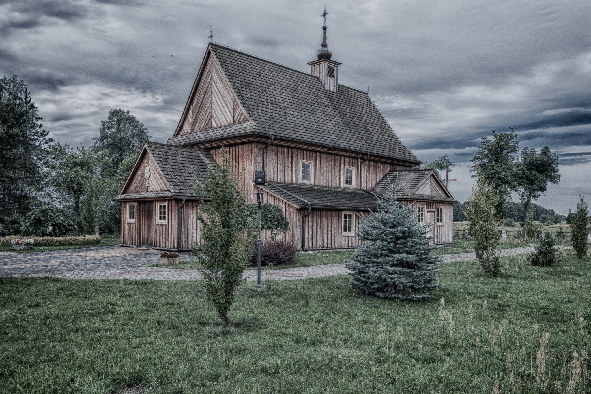 Nikon D5500 + Sigma 17-50mm F2.8 EX DC OS HSM sample photo. The church of st. michael the archangel photography