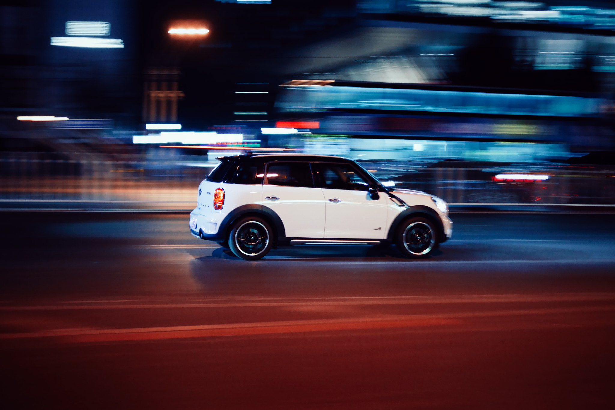 Panasonic Leica DG Summilux 25mm F1.4 II ASPH sample photo. Mini cooper photography