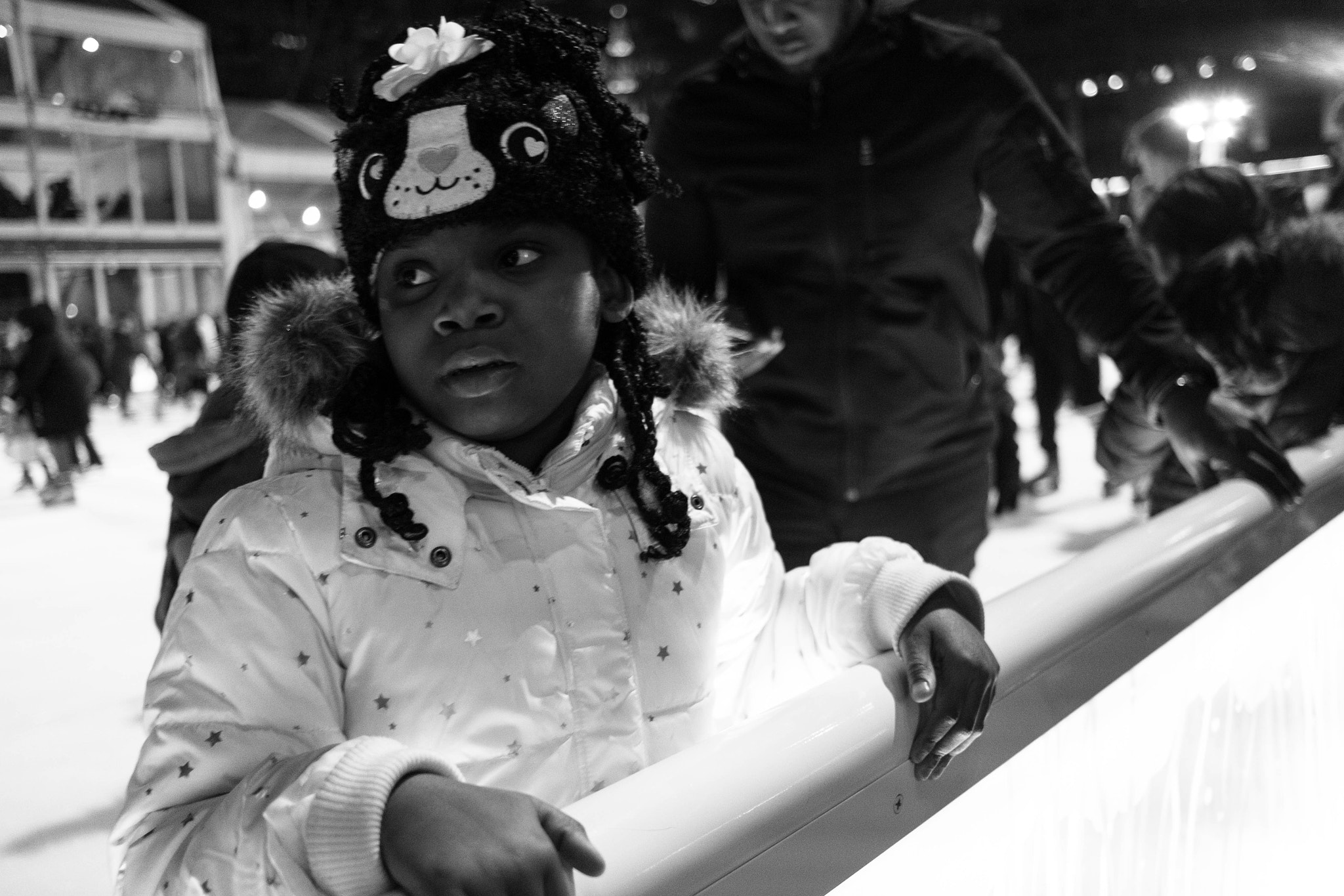 Fujifilm X-E2S + Fujifilm XF 23mm F2 R WR sample photo. "winter village at bryant park." photography