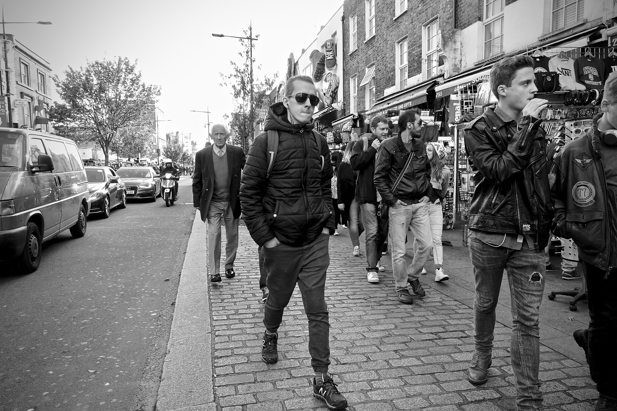 Sony Cyber-shot DSC-RX100 IV + Sony 24-70mm F1.8-2.8 sample photo. Camden town, london, uk. photography