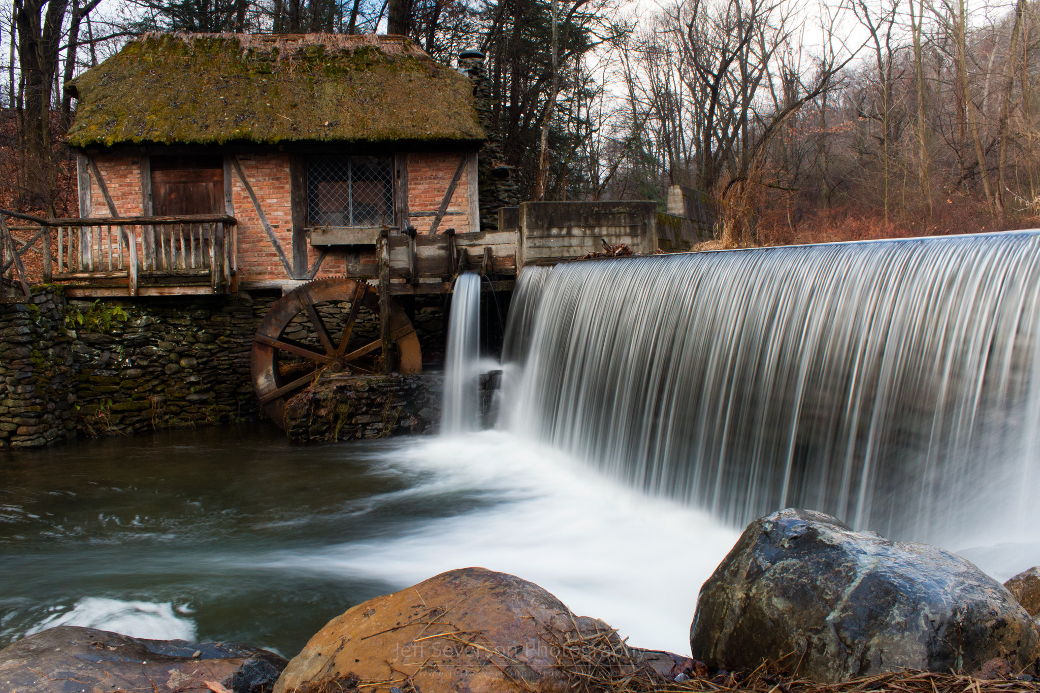 Canon EF-S 18-55mm F3.5-5.6 IS sample photo. January morning at gomez mill #2 photography