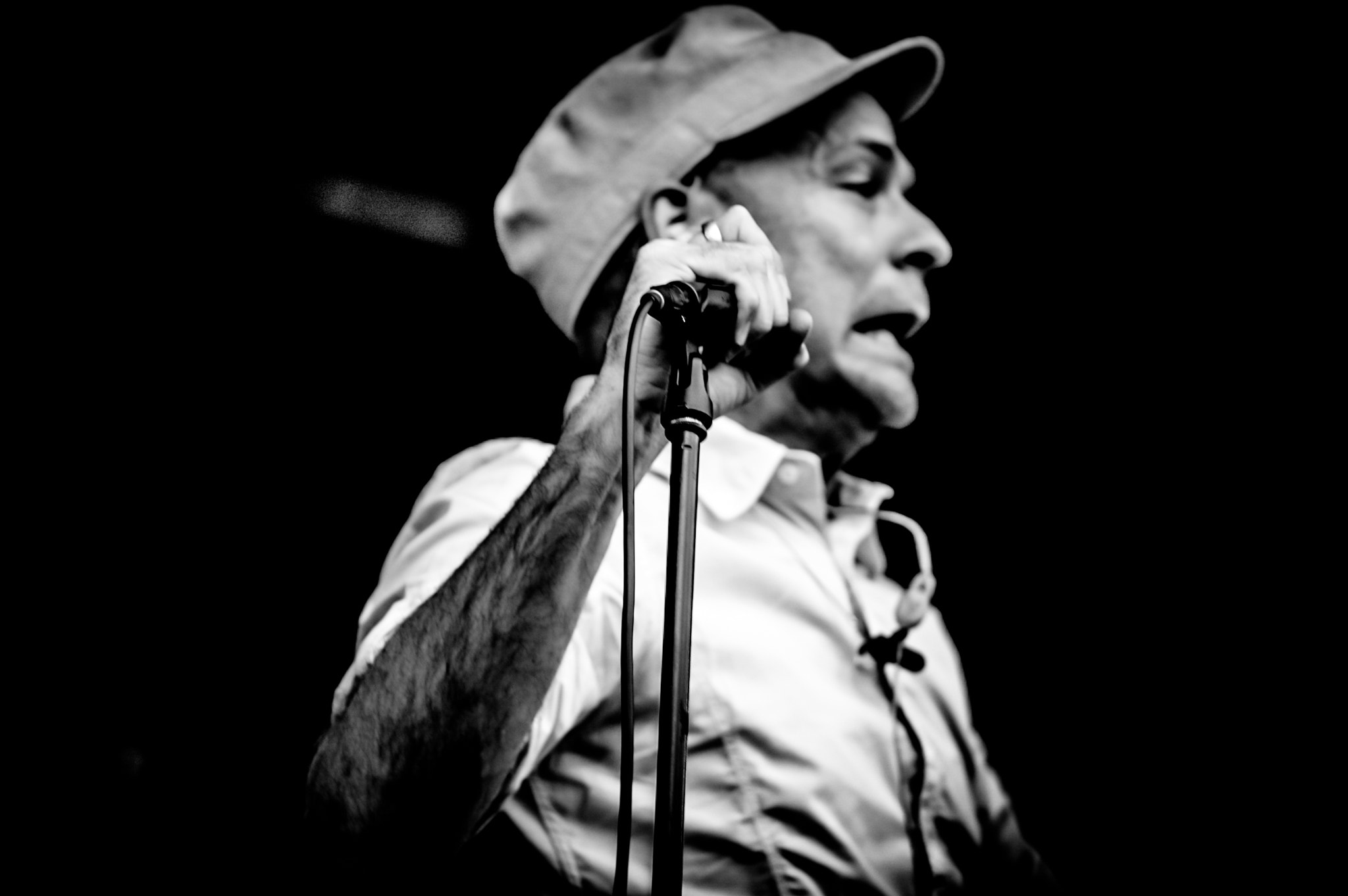 Nikon D70s sample photo. The tragically hip bospop photography