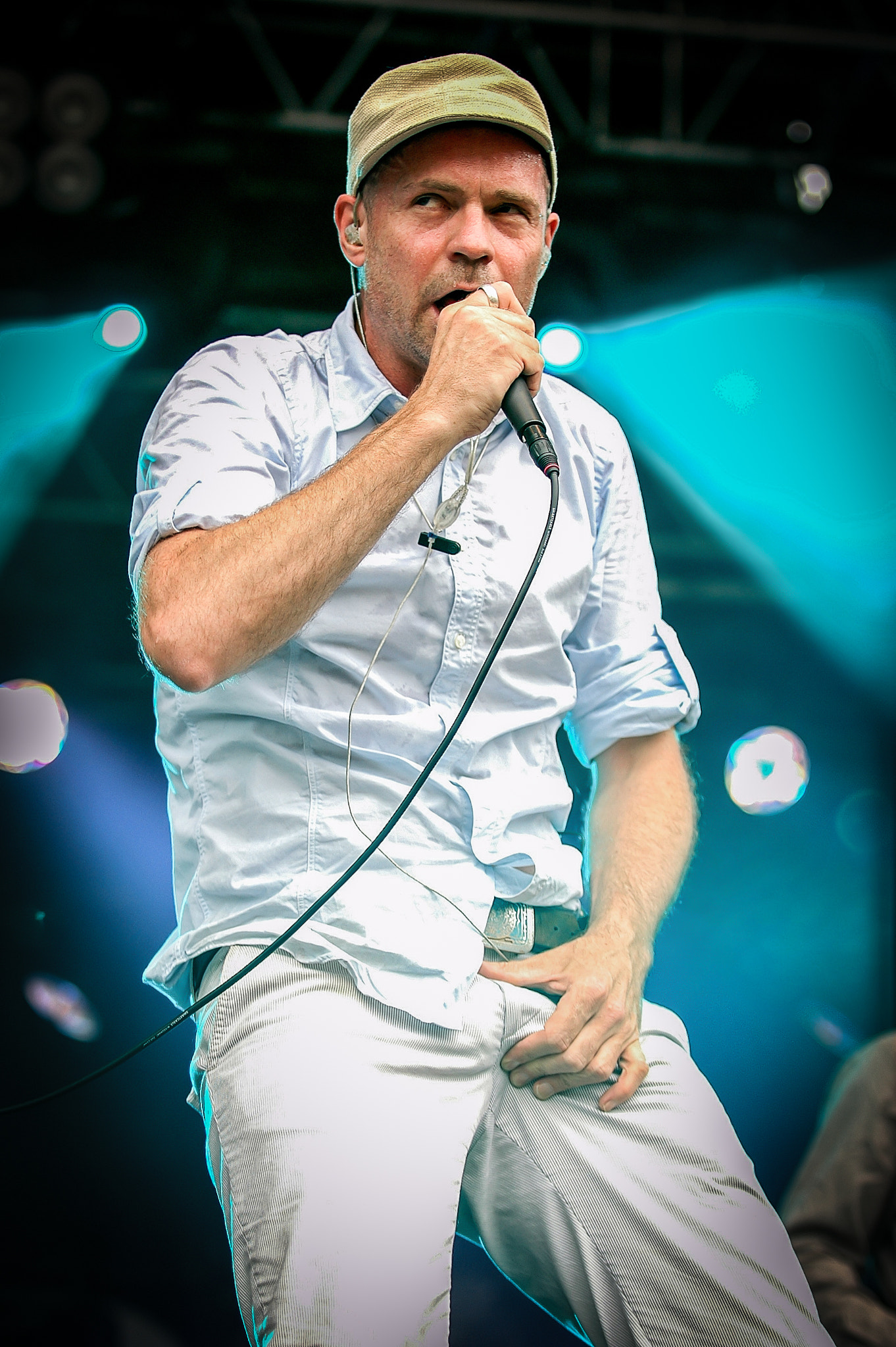 Nikon D70s sample photo. The tragically hip bospop photography