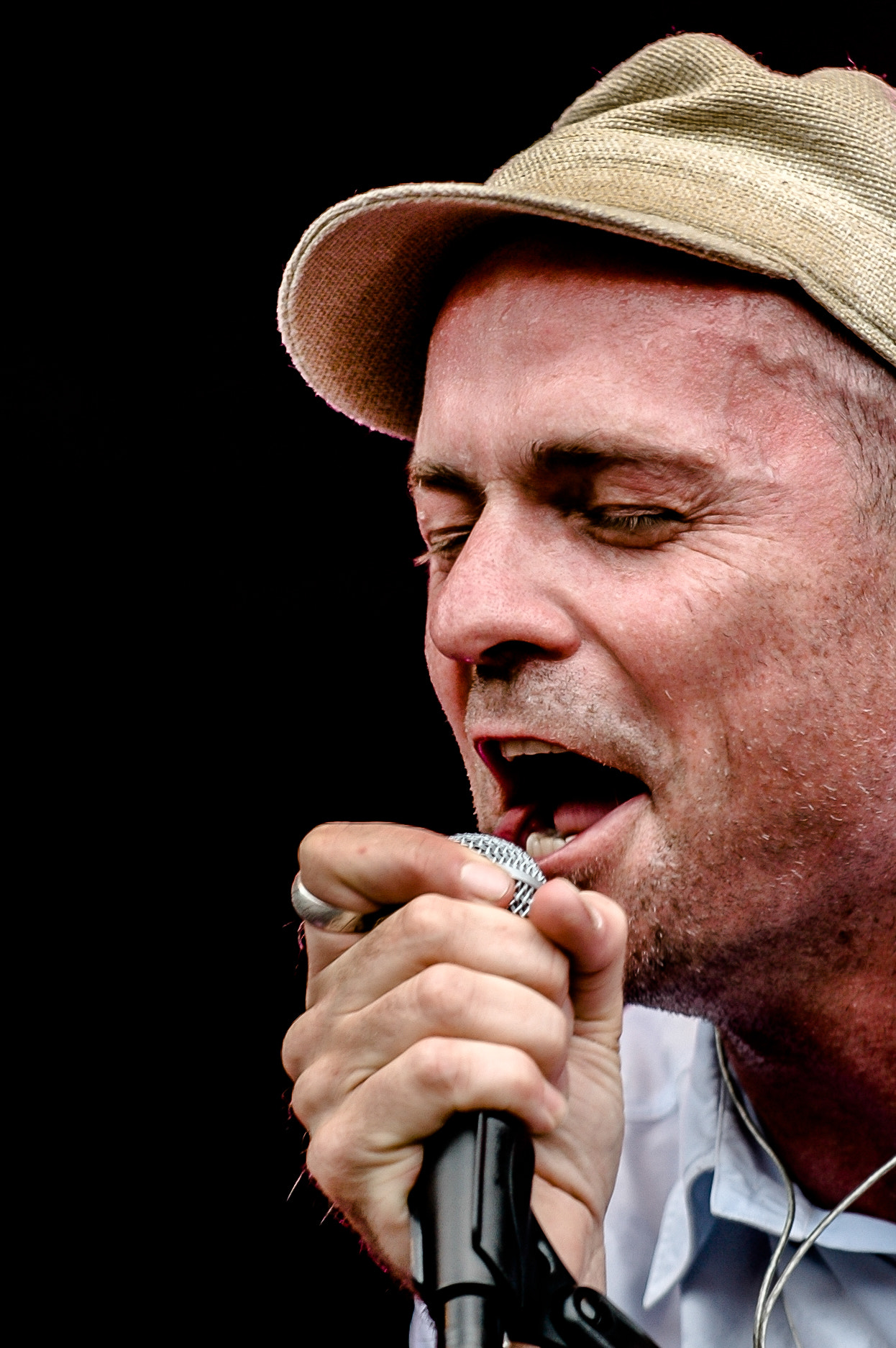 Nikon D70s sample photo. The tragically hip bospop photography