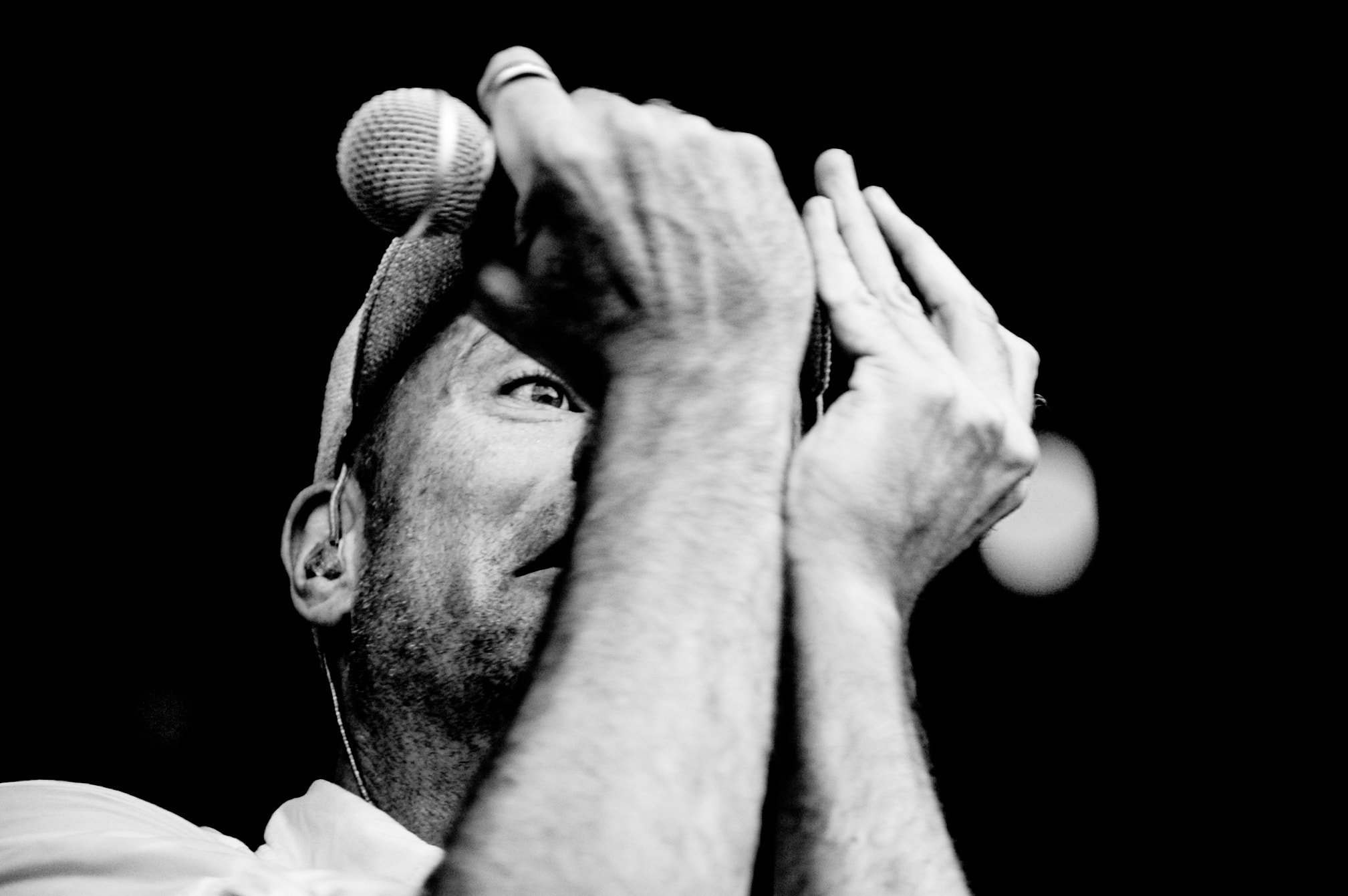 Nikon D70s sample photo. The tragically hip bospop photography