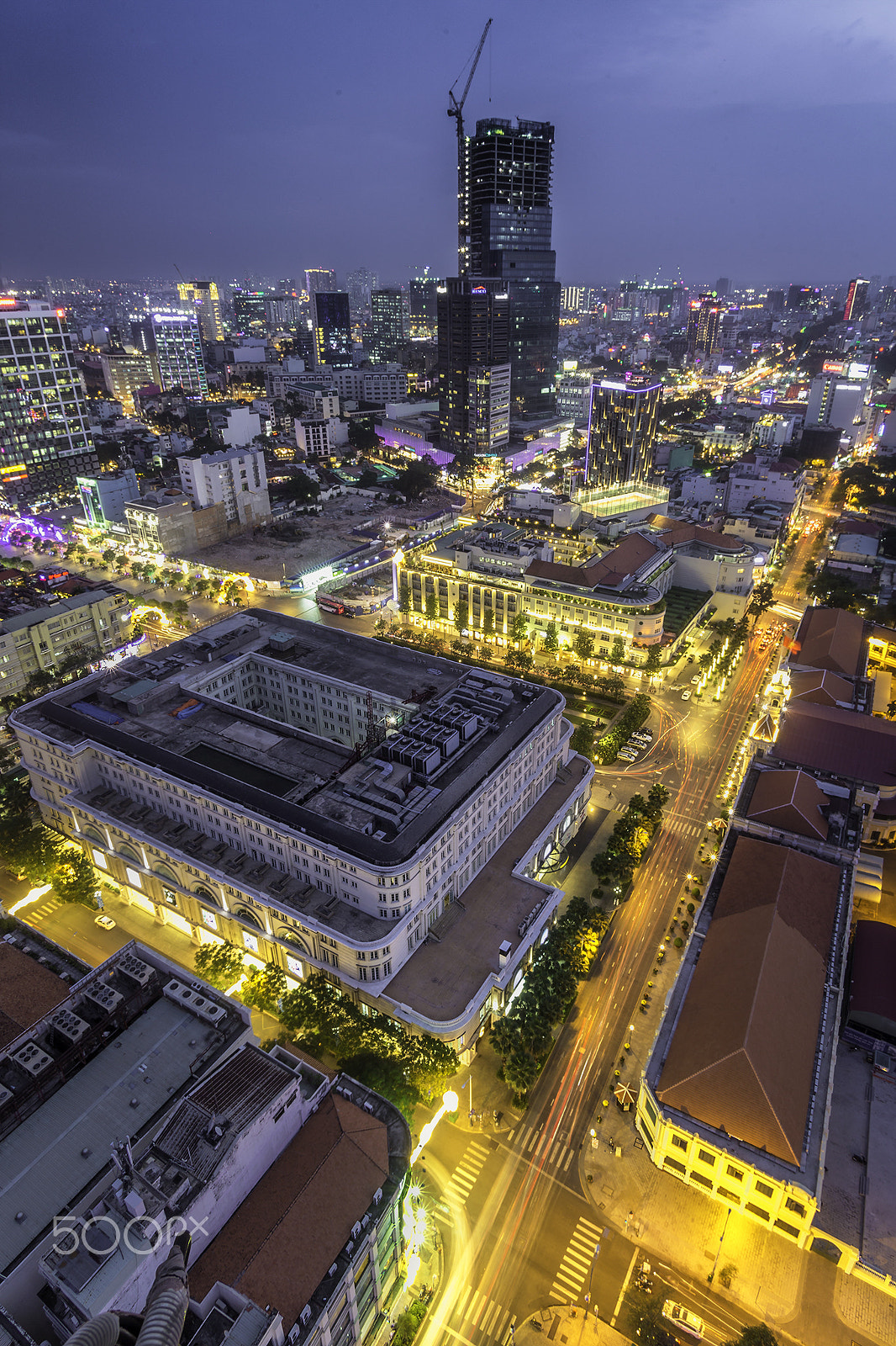 Canon EOS 6D + Tokina AT-X Pro 12-24mm F4 (IF) DX sample photo. Hochiminh cityscape photography