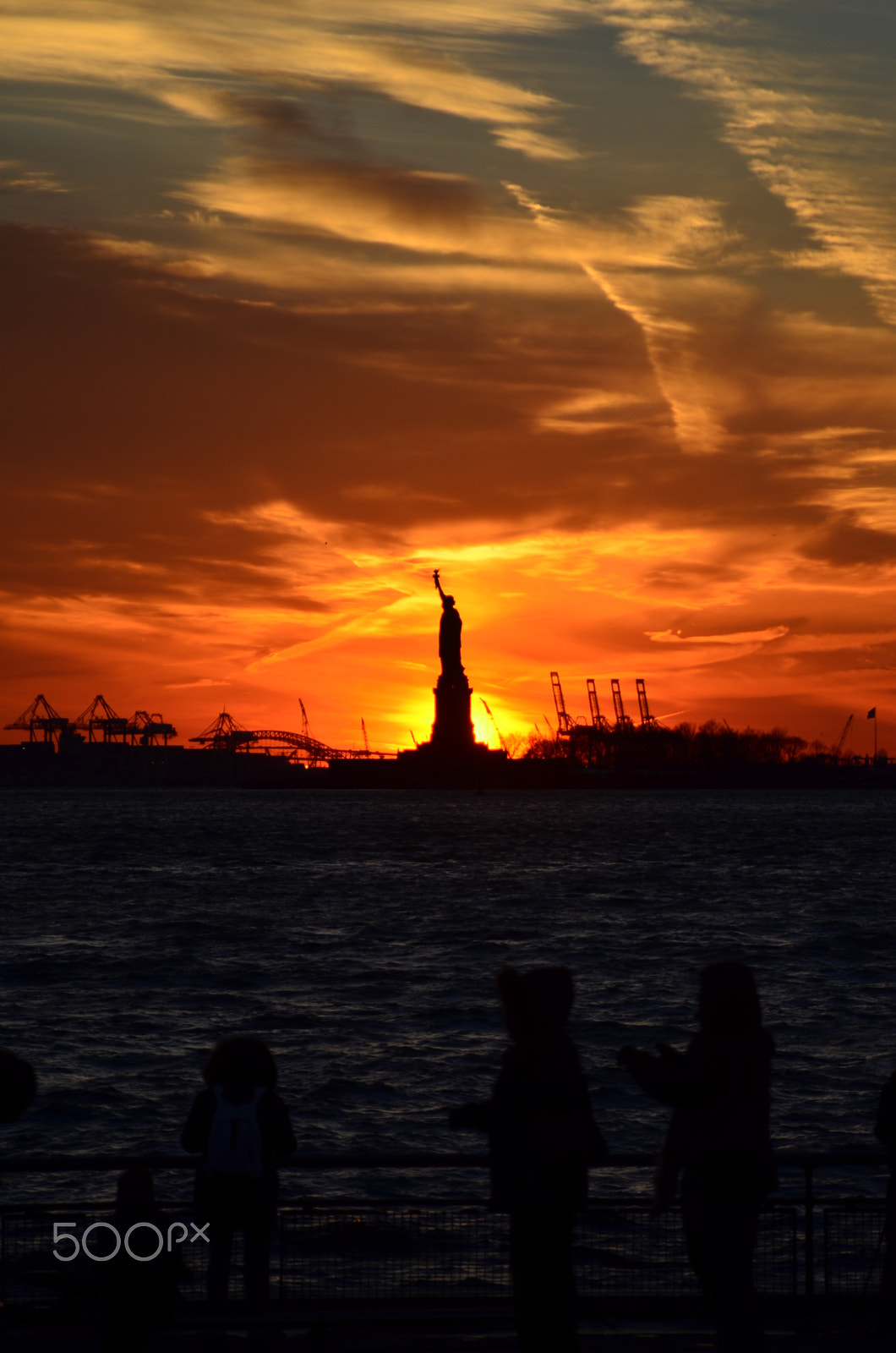 AF Zoom-Nikkor 24-120mm f/3.5-5.6D IF sample photo. Sunset photography