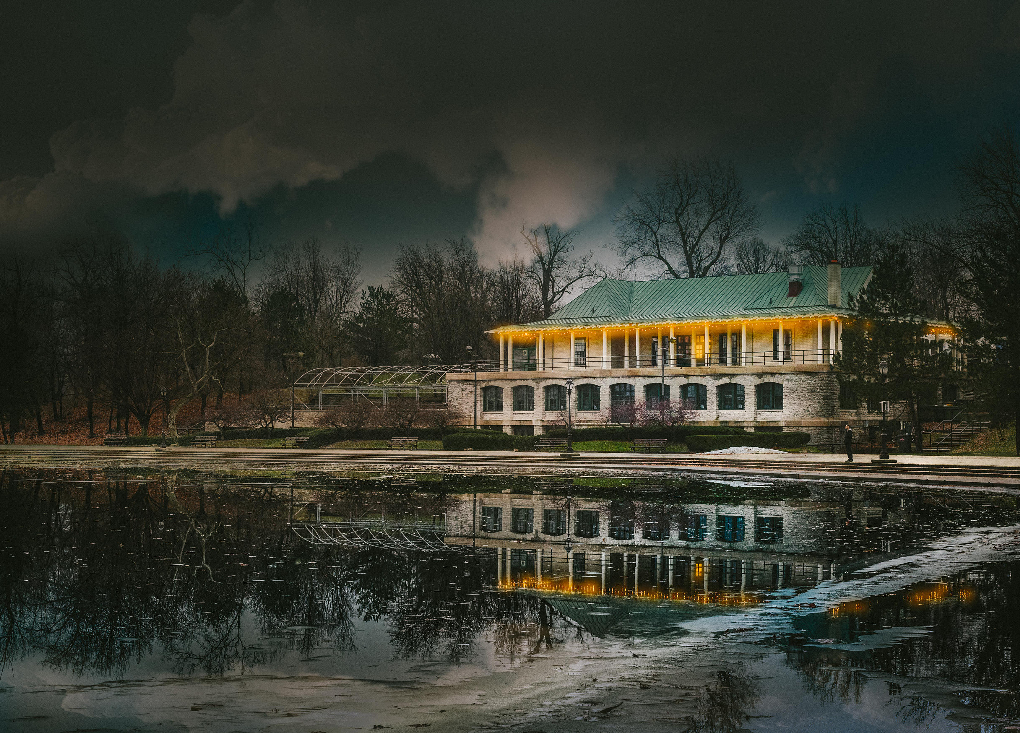 Hoyt Lake (originally Mirror Lake)