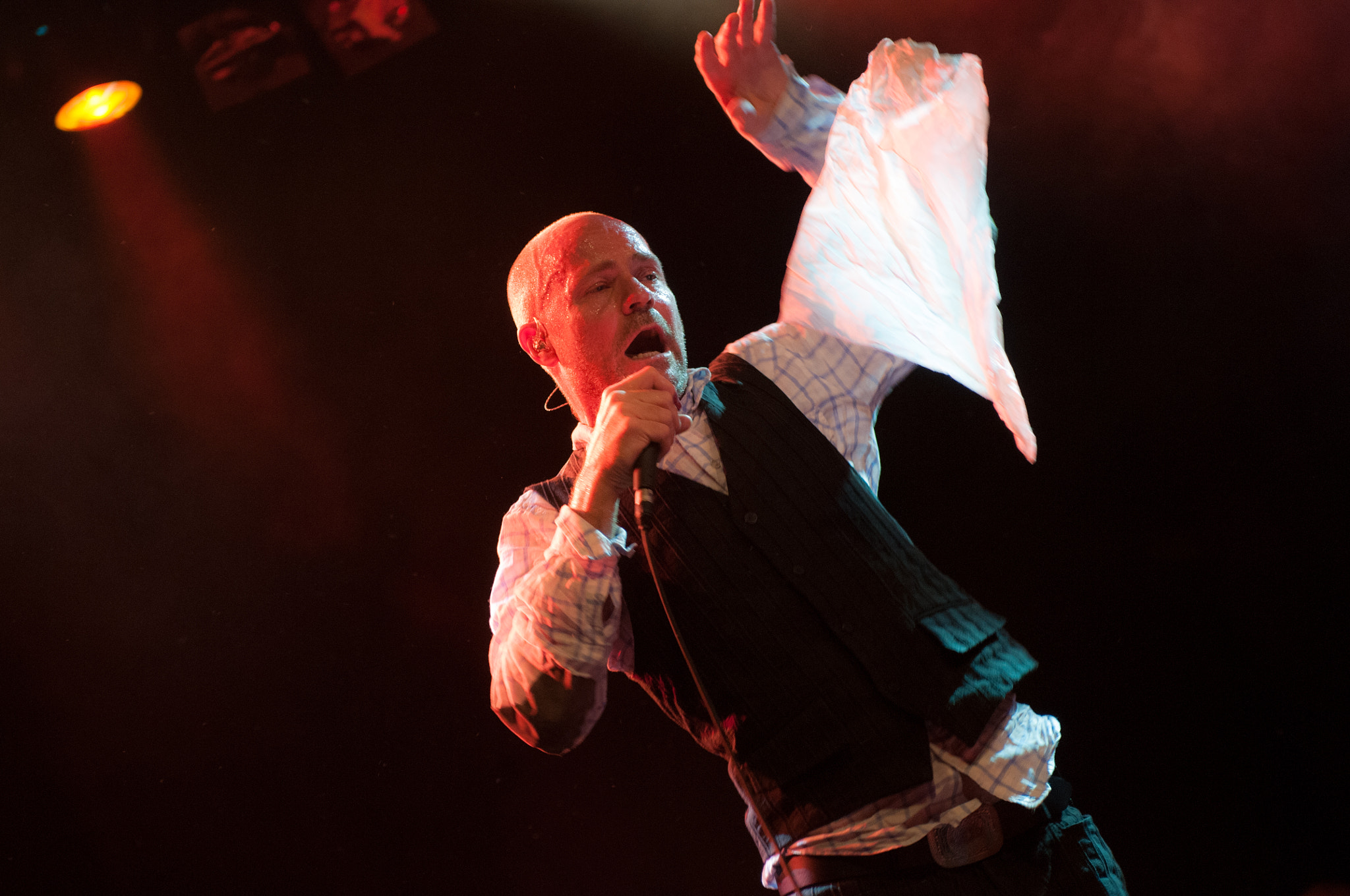 Nikon AF-S Nikkor 24-70mm F2.8G ED sample photo. Tragically hip effenaar photography
