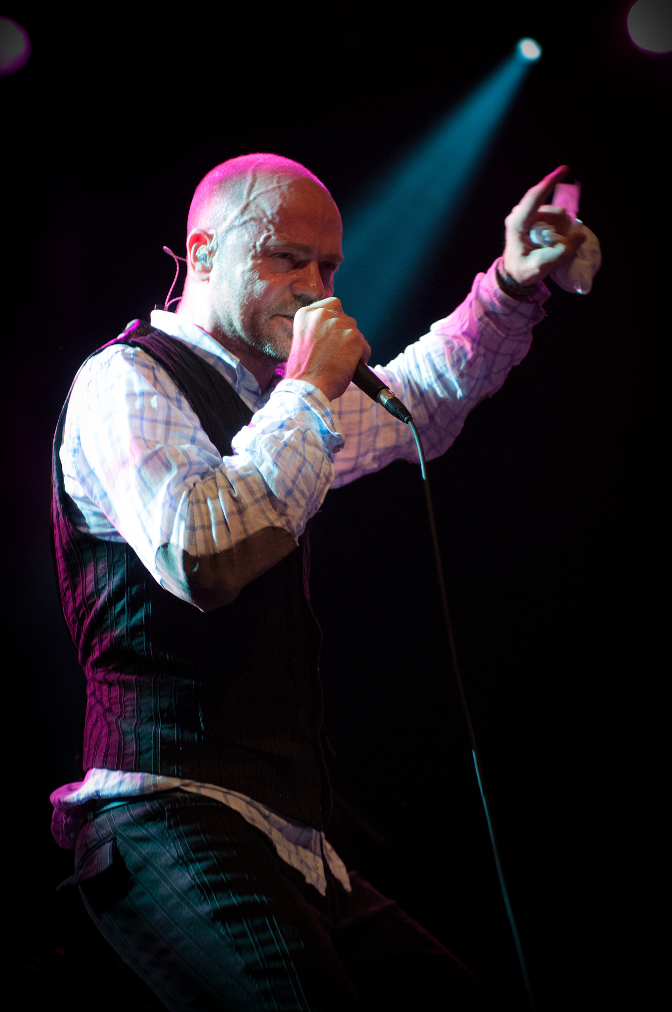 Nikon AF-S Nikkor 24-70mm F2.8G ED sample photo. Tragically hip effenaar photography