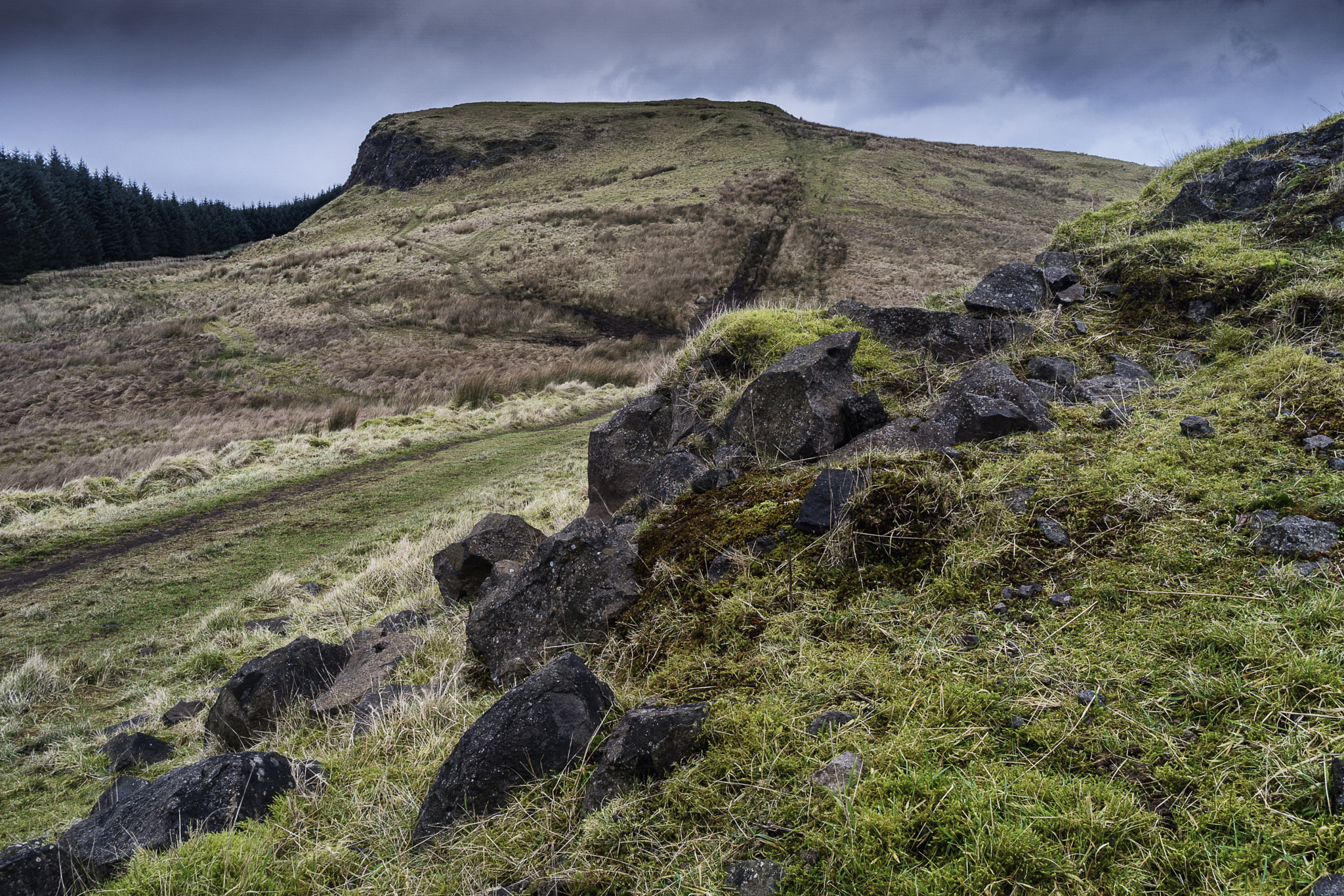 Sony E 20mm F2.8 sample photo. Rocks photography