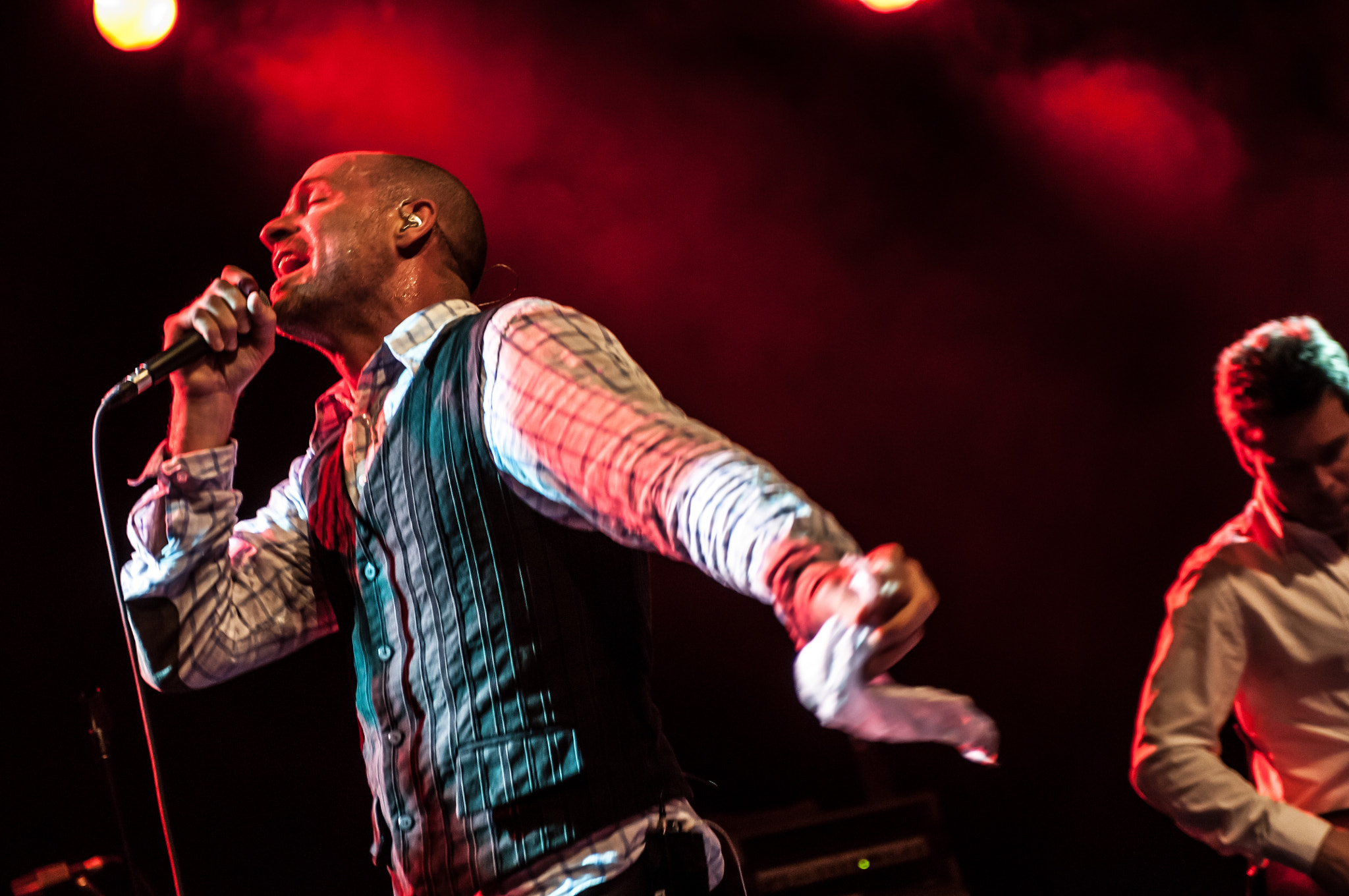 Nikon AF-S Nikkor 24-70mm F2.8G ED sample photo. Tragically hip effenaar photography