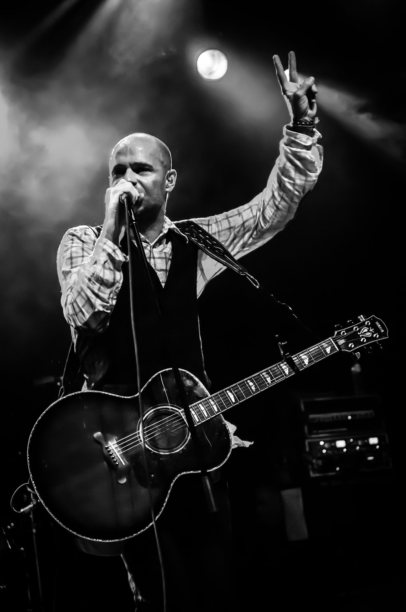 Nikon AF-S Nikkor 24-70mm F2.8G ED sample photo. Tragically hip effenaar photography